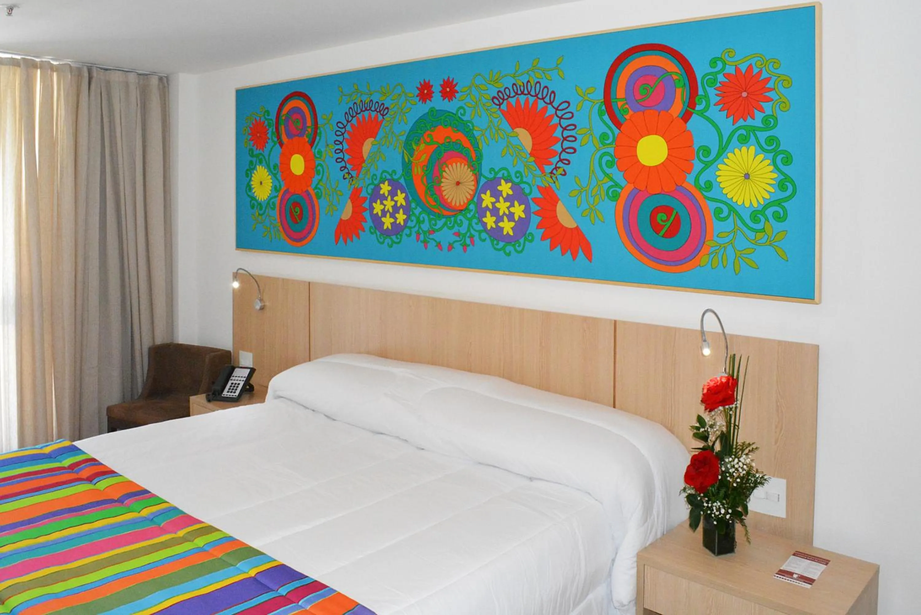 Bedroom, Bed in Royalty Rio Hotel