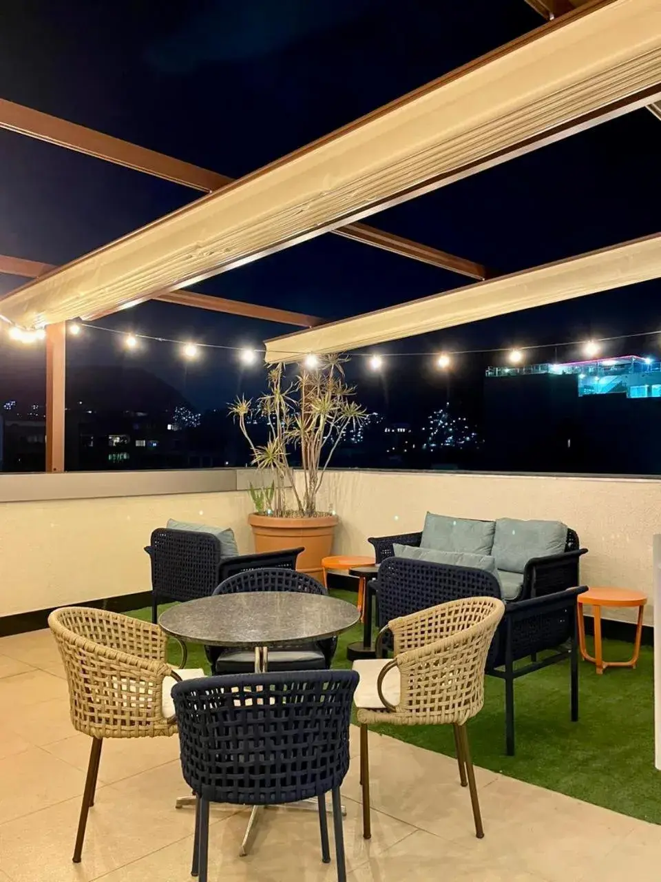 Property building in Royalty Rio Hotel Property building in Royalty Rio Hotel