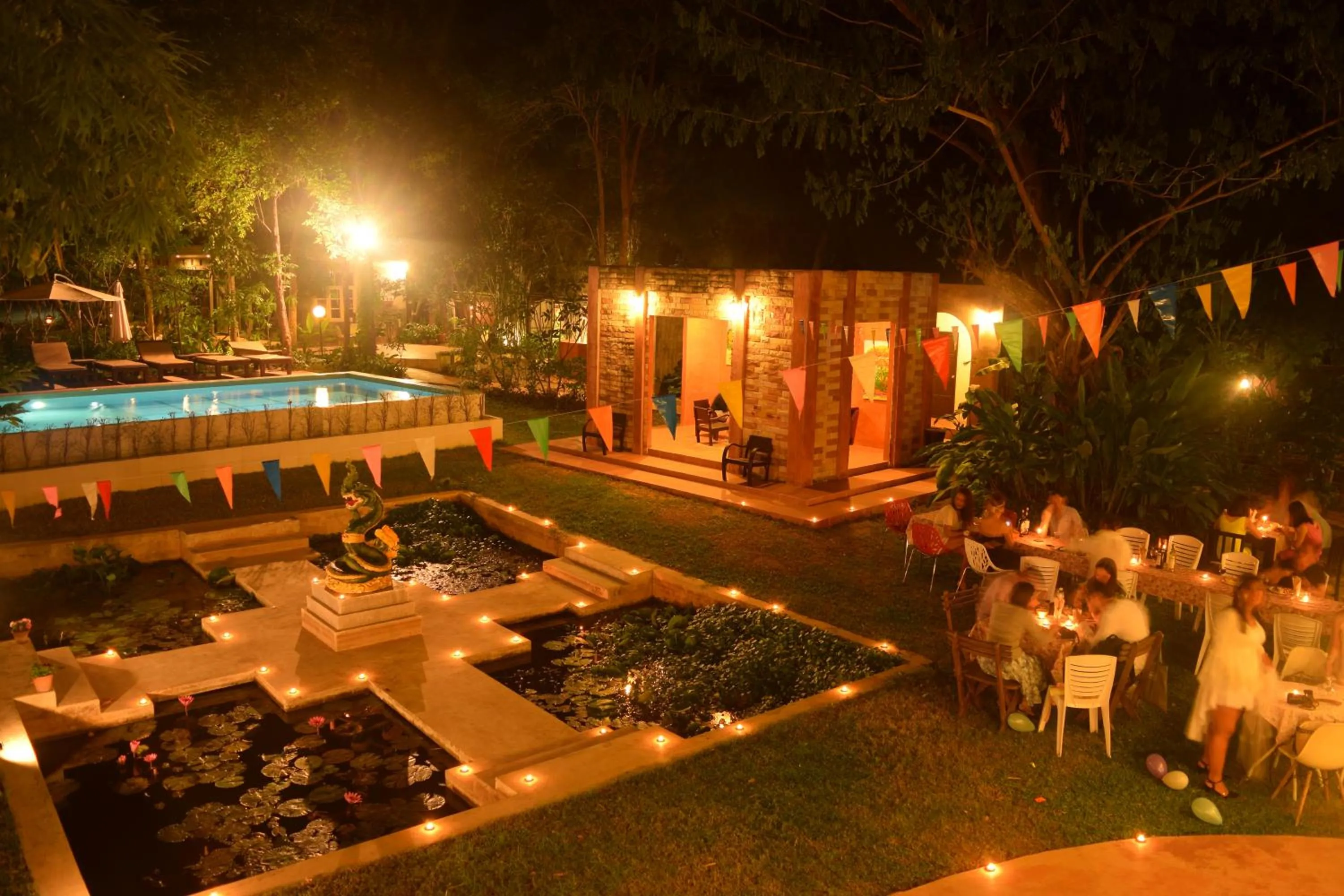 Restaurant/places to eat in The Journey House Lifestyle Boutique Hotel