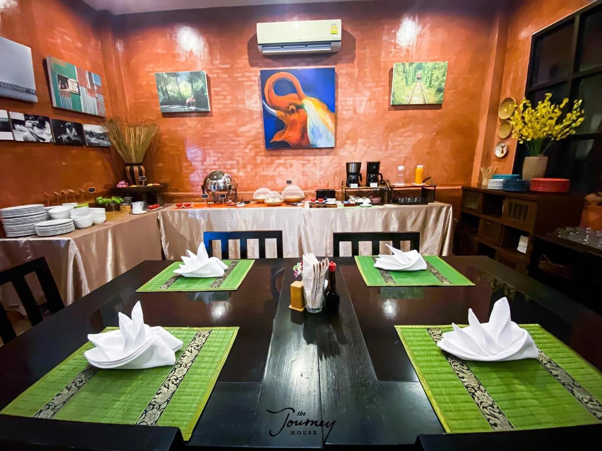 Restaurant/places to eat in The Journey House Lifestyle Boutique Hotel