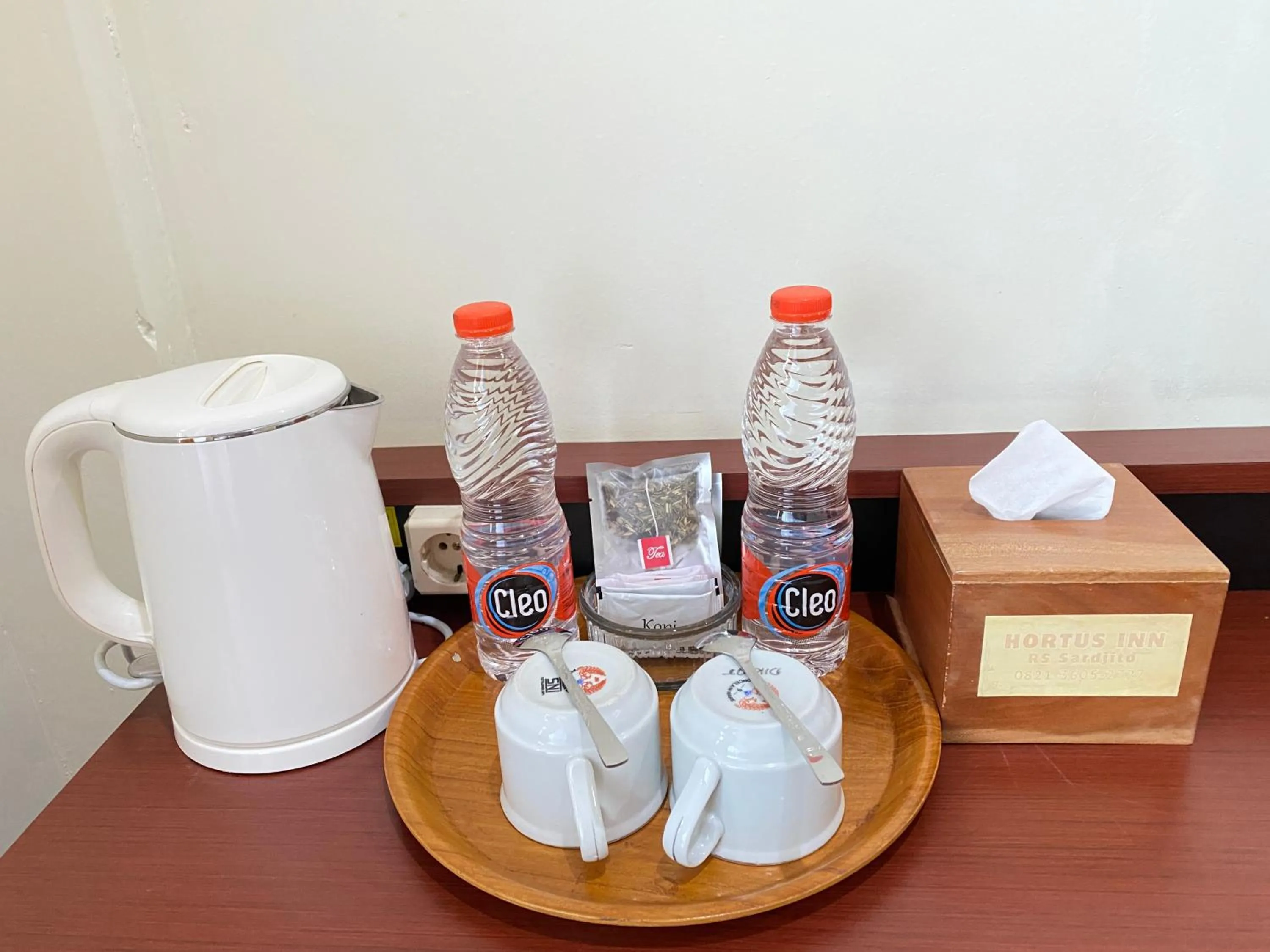 Coffee/tea facilities in Hortus Inn