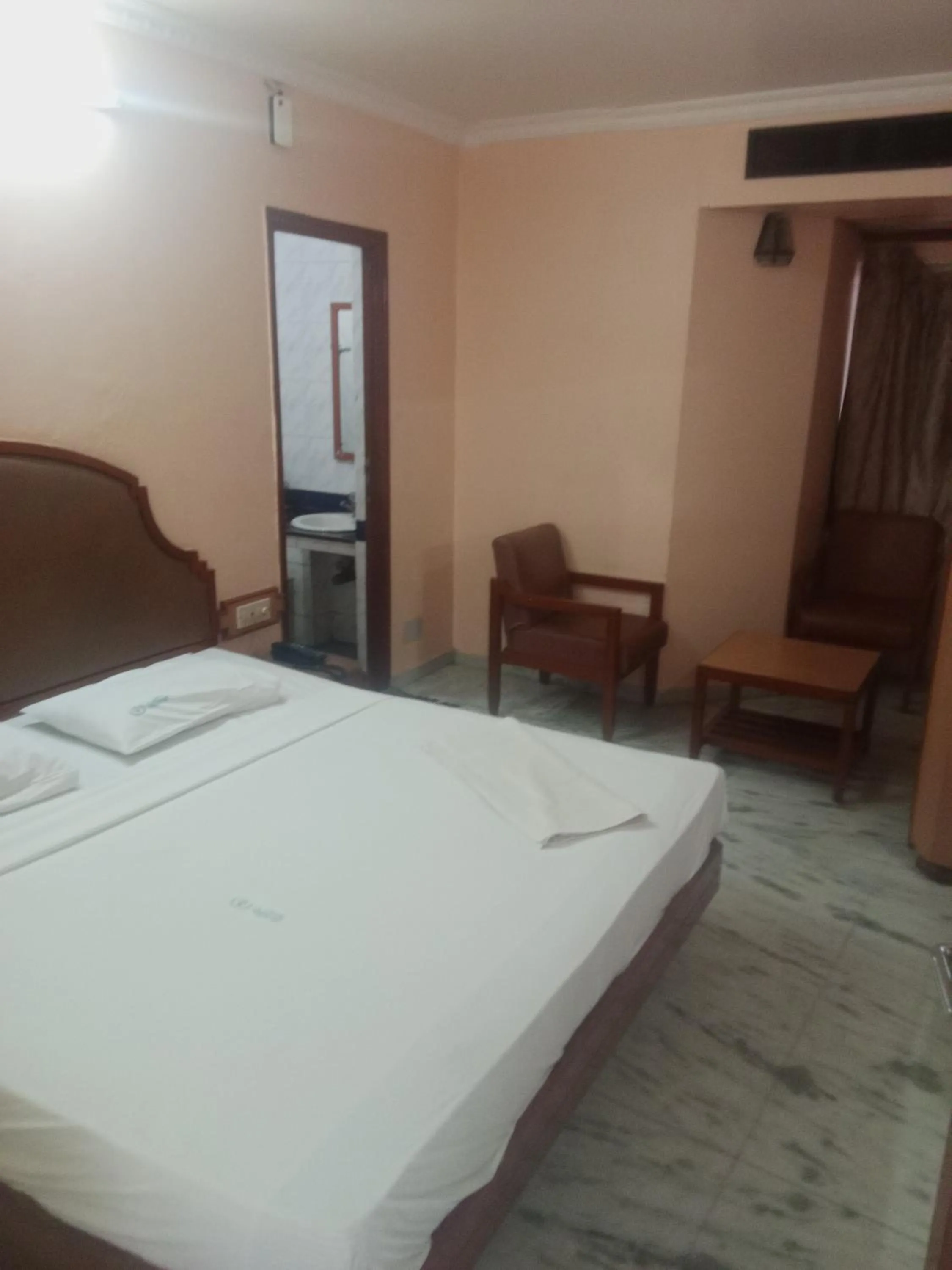Bed in Hotel Valluvar
