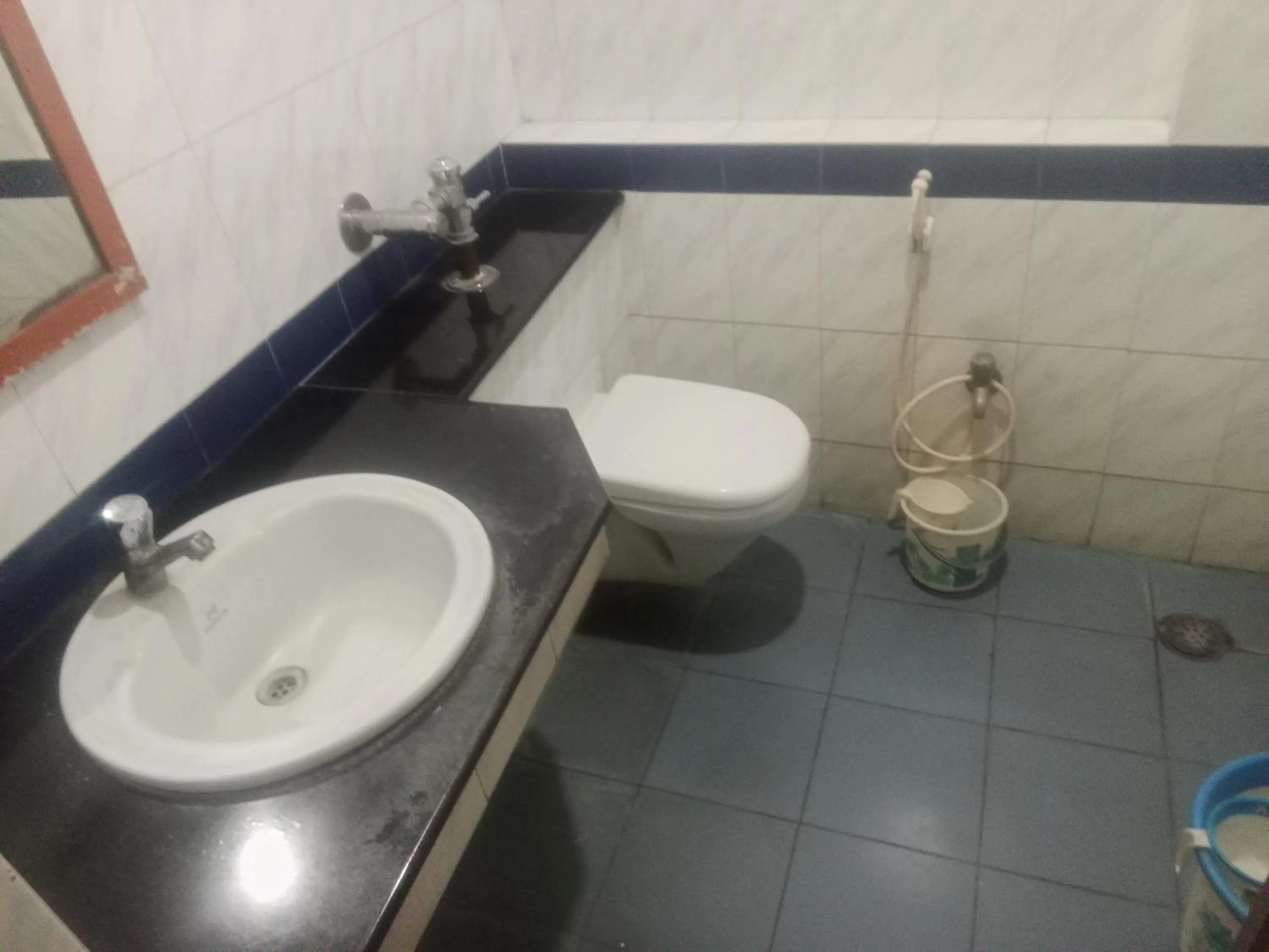 Hotel Valluvar