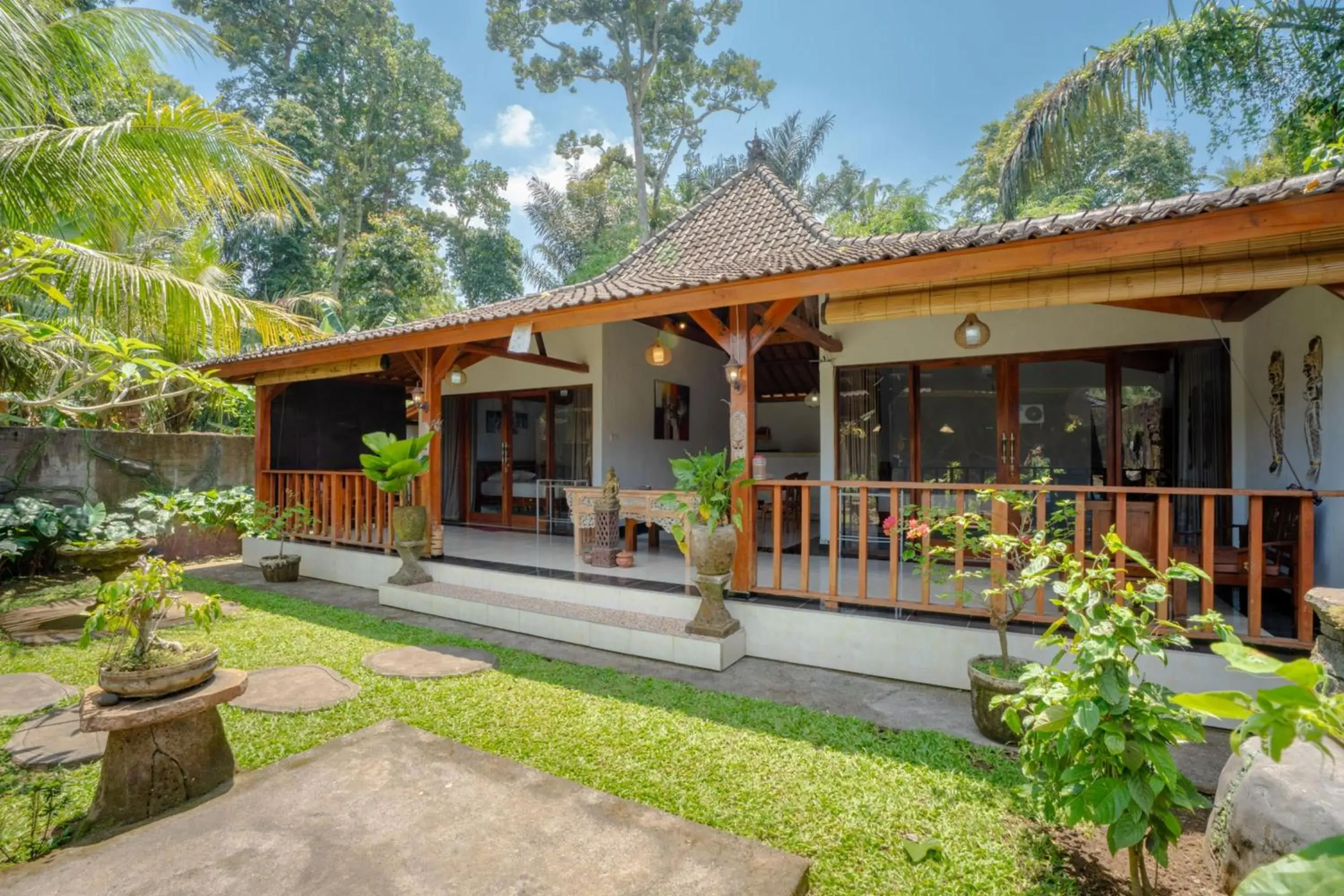 Pondok Sayan Homestay Pondok Sayan Homestay