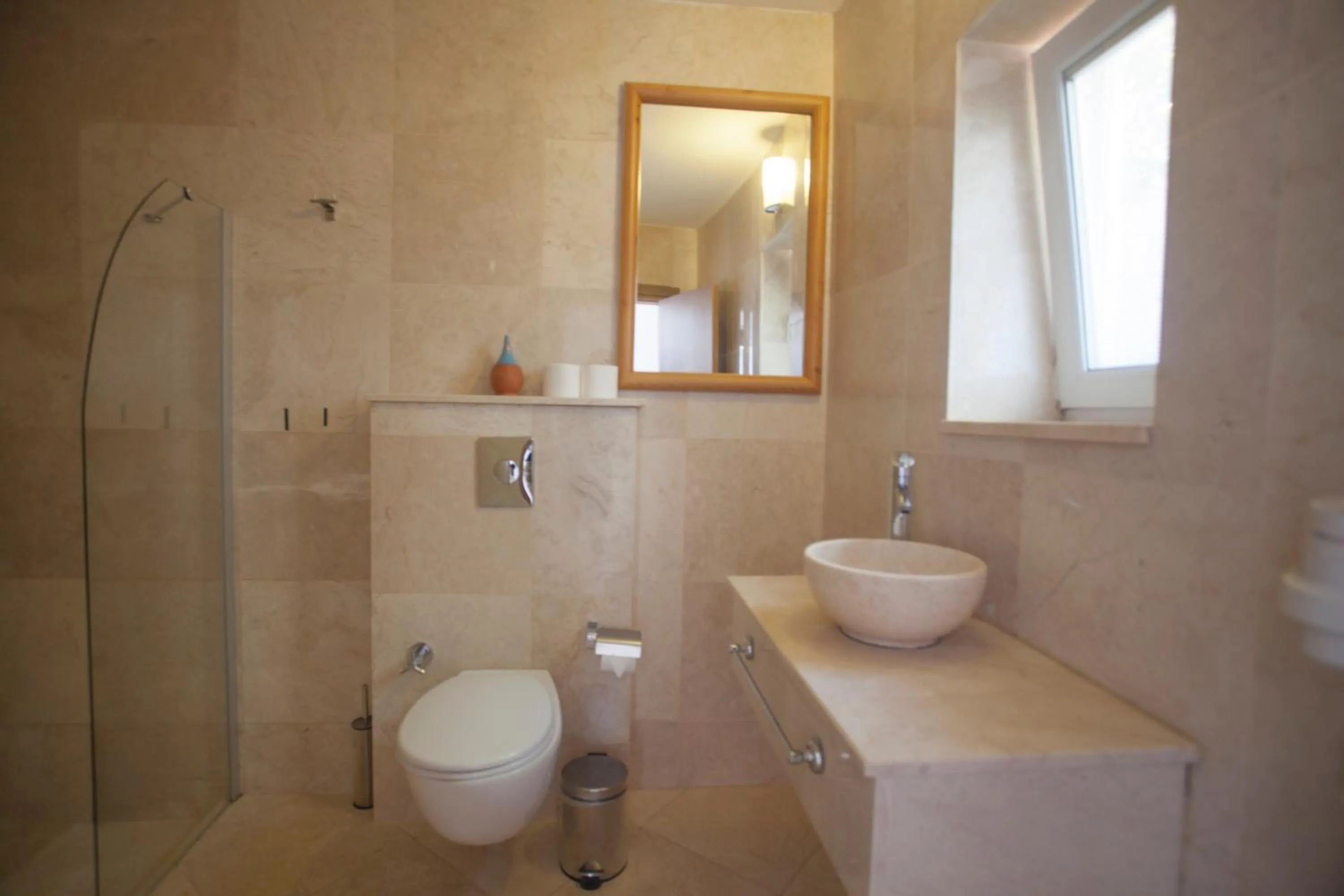 Shower in Mekvin Hotels Deniz Feneri Lighthouse