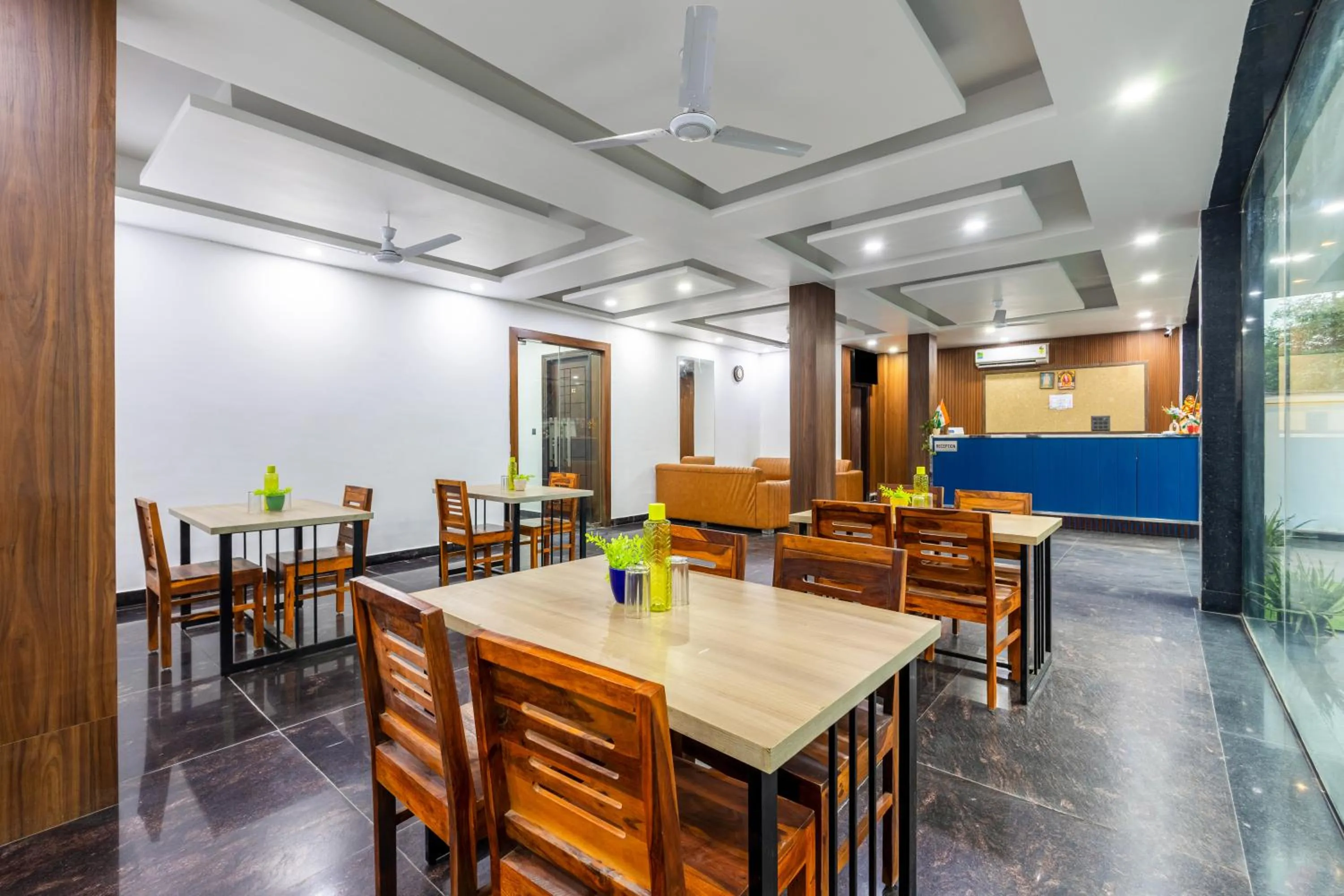 Hotel Aura Grand sector 63A Noida I Couple Friendly