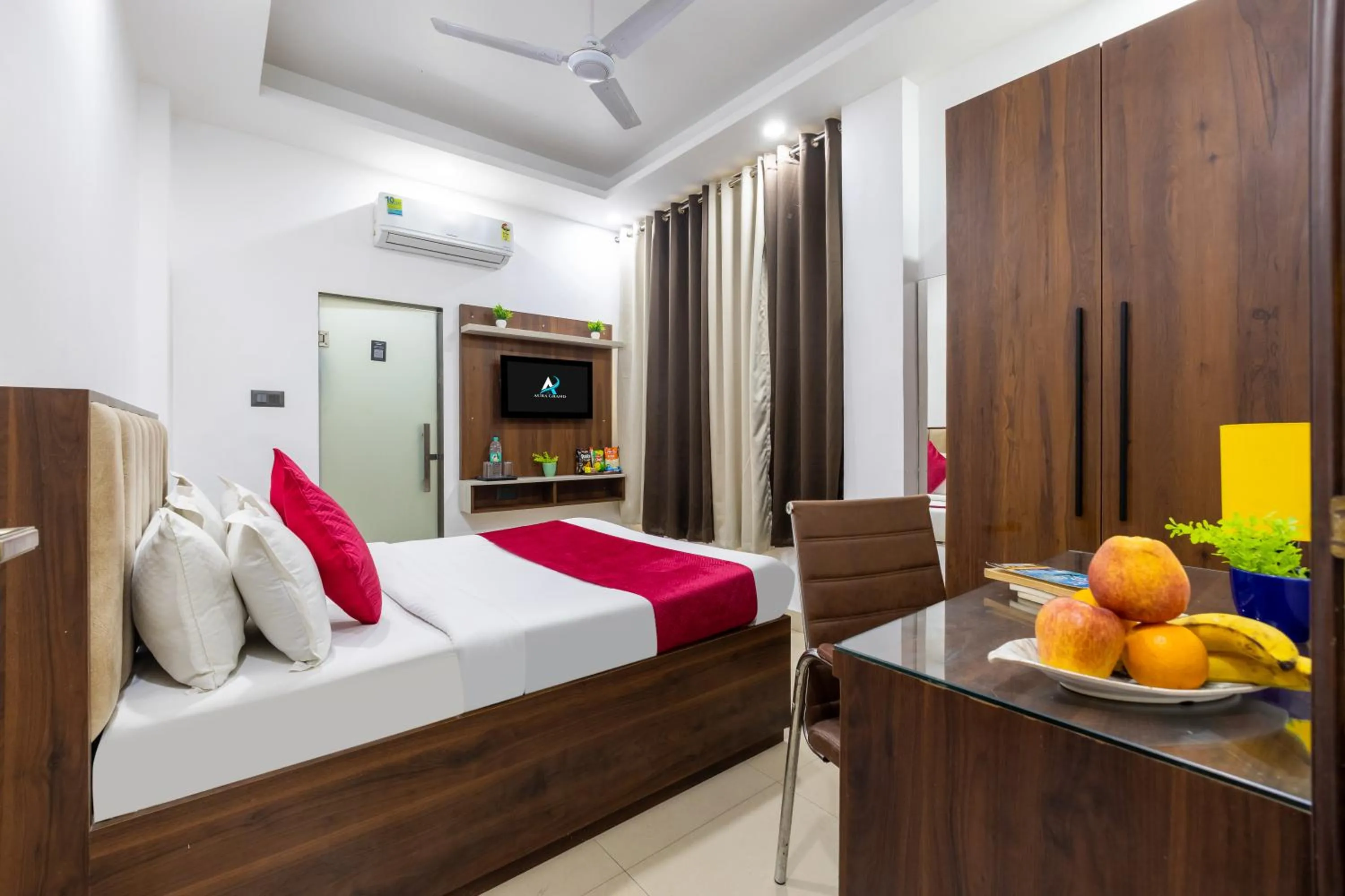 Deluxe Double Room - single occupancy in Hotel Aura Grand sector 63A Noida I Couple Friendly