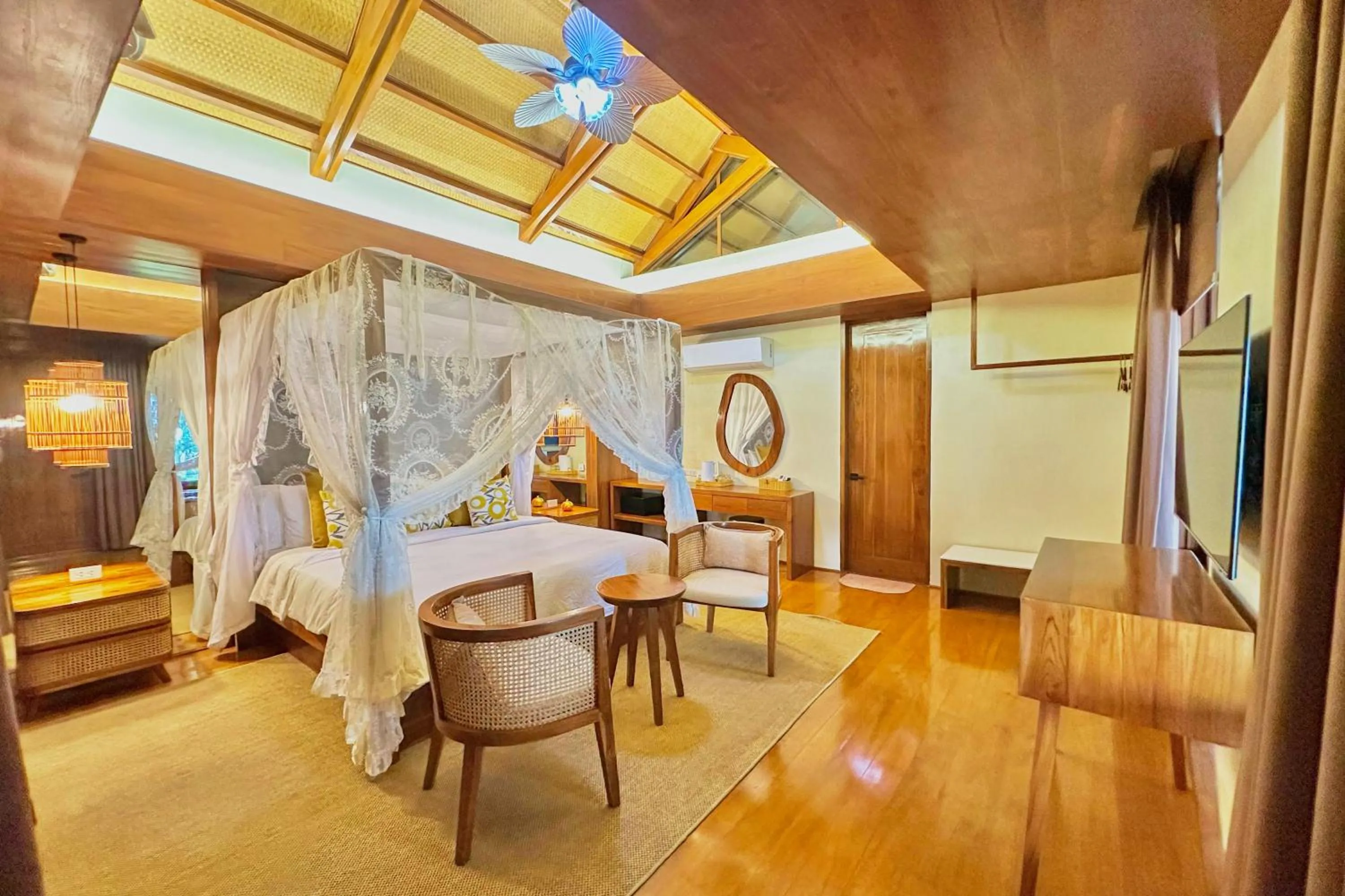 Bedroom, Bed in Mandala Beach Resorts powered by Cocotel