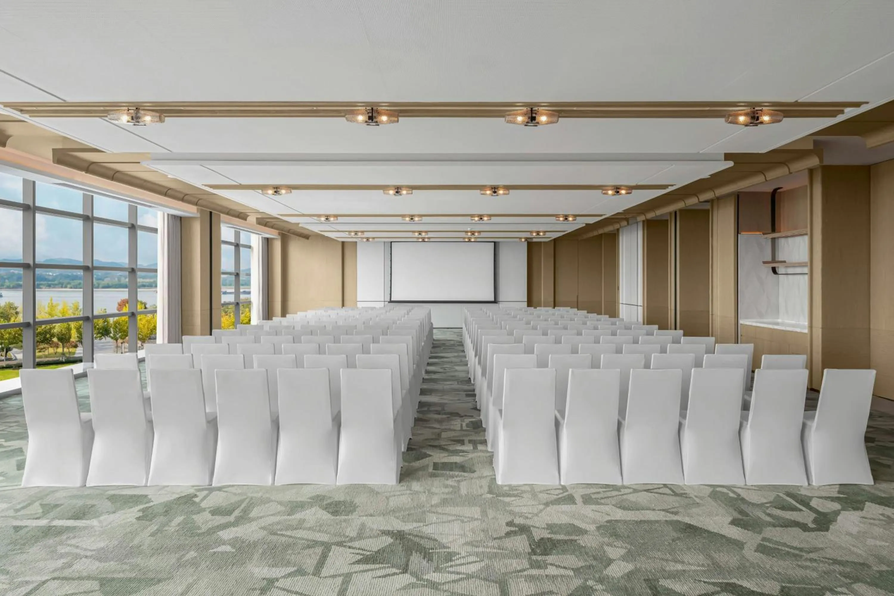 Entertainment in The Westin Yichang