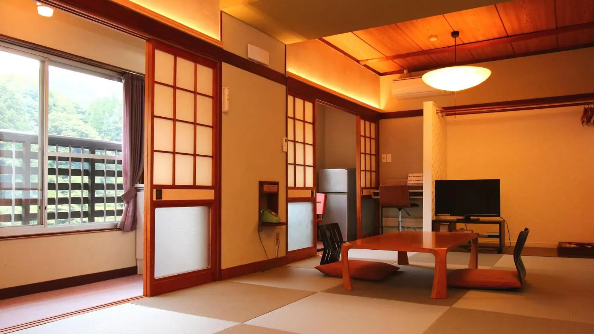 Japanese-Style Superior Room with Shared Bathroom in Ryokan Maruya Japanese-Style Superior Room with Shared Bathroom in Ryokan Maruya