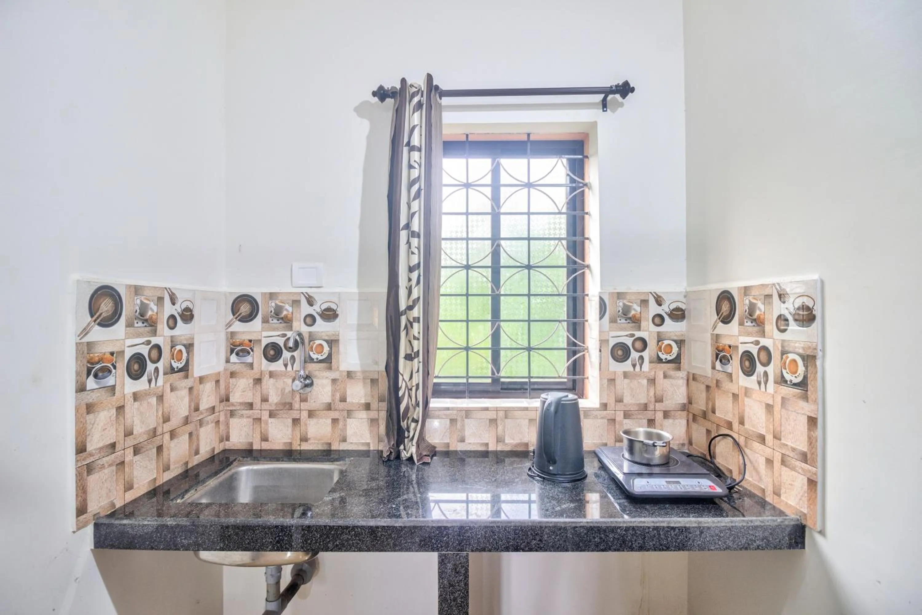 kitchen in Hotel Calangute bay