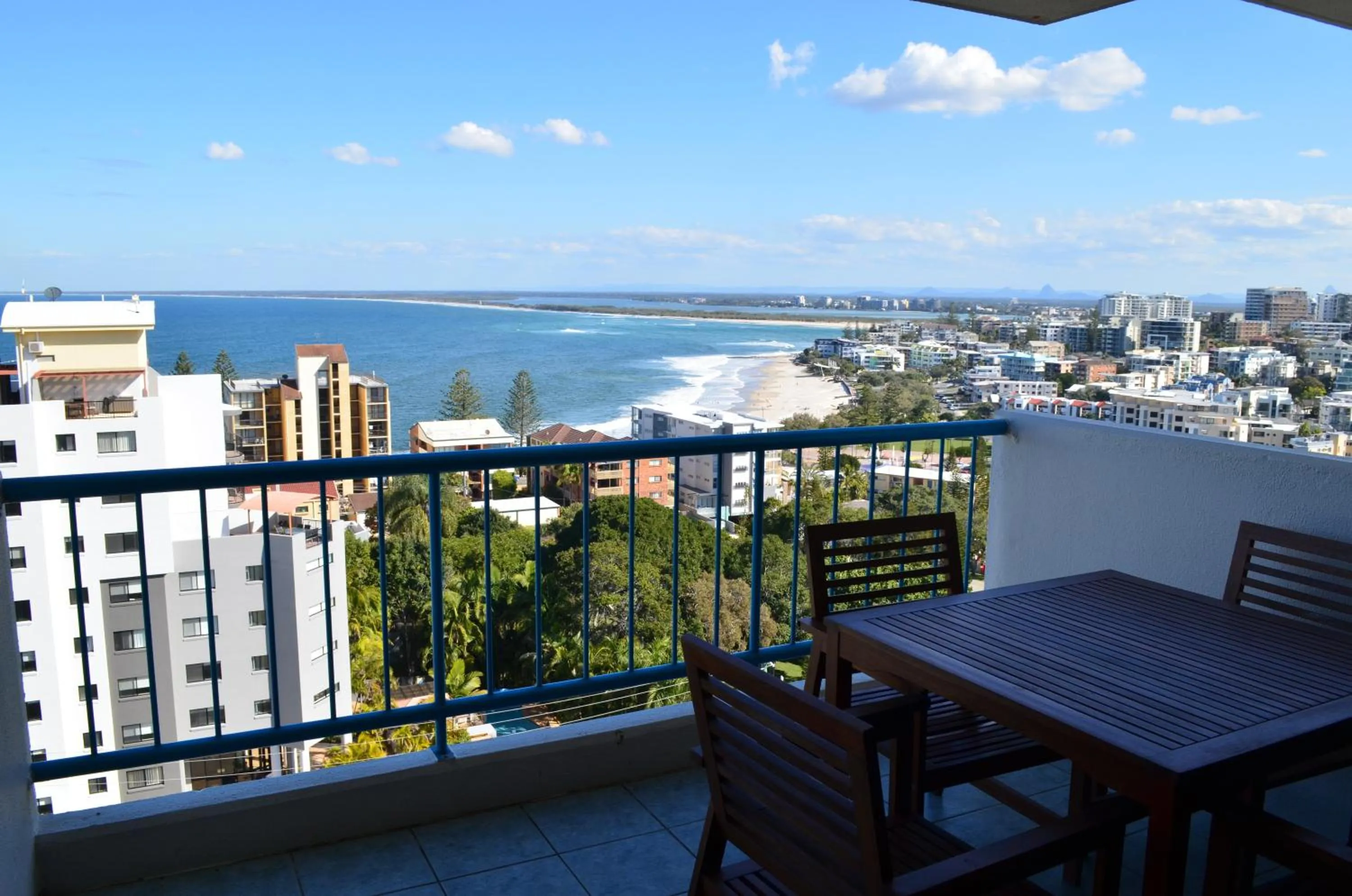 Two Bedroom Apartment - Upper Level Ocean View in Burgess @ Kings Beach Apartments