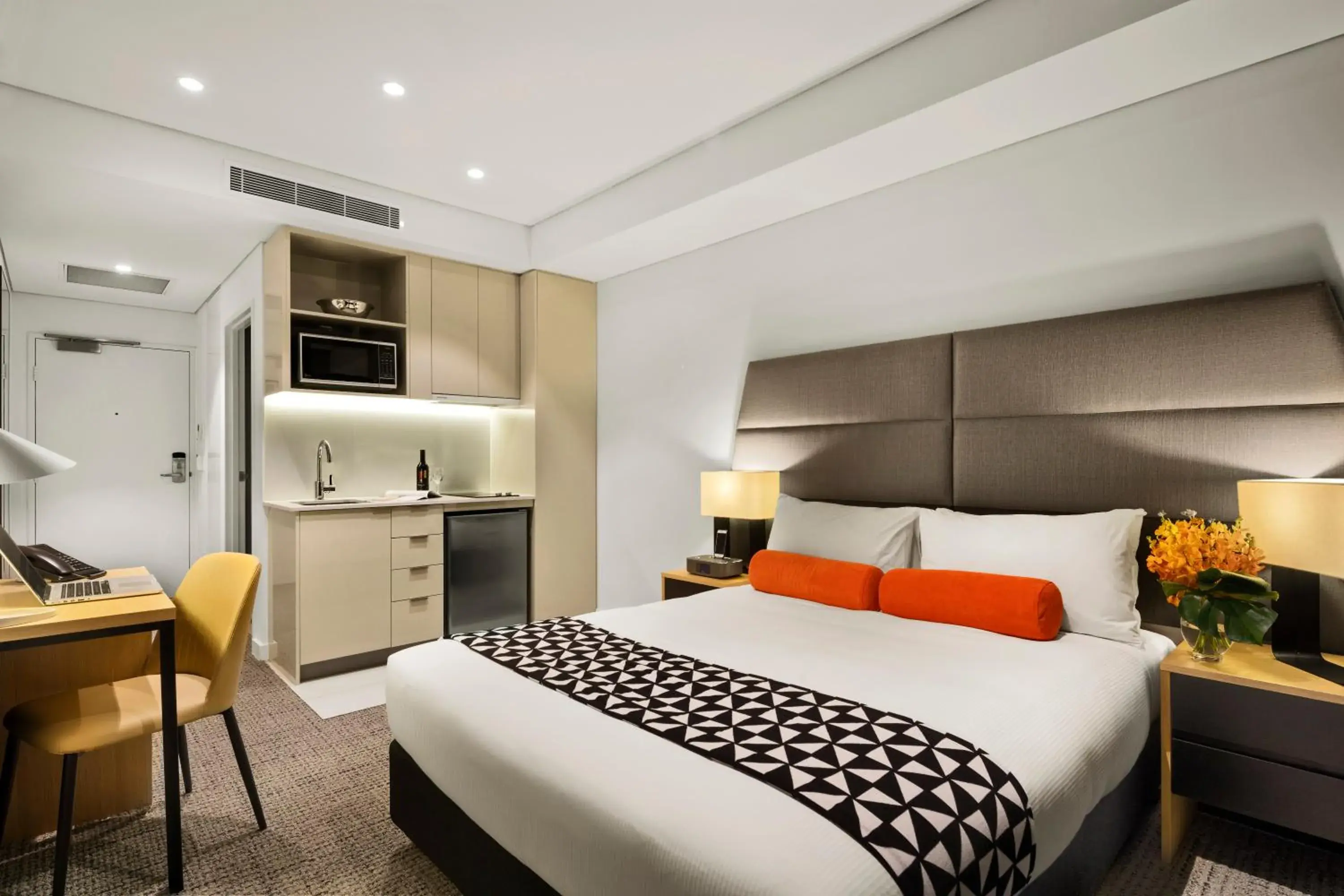 Bedroom, Bed in Quest St Leonards Bedroom, Bed in Quest St Leonards