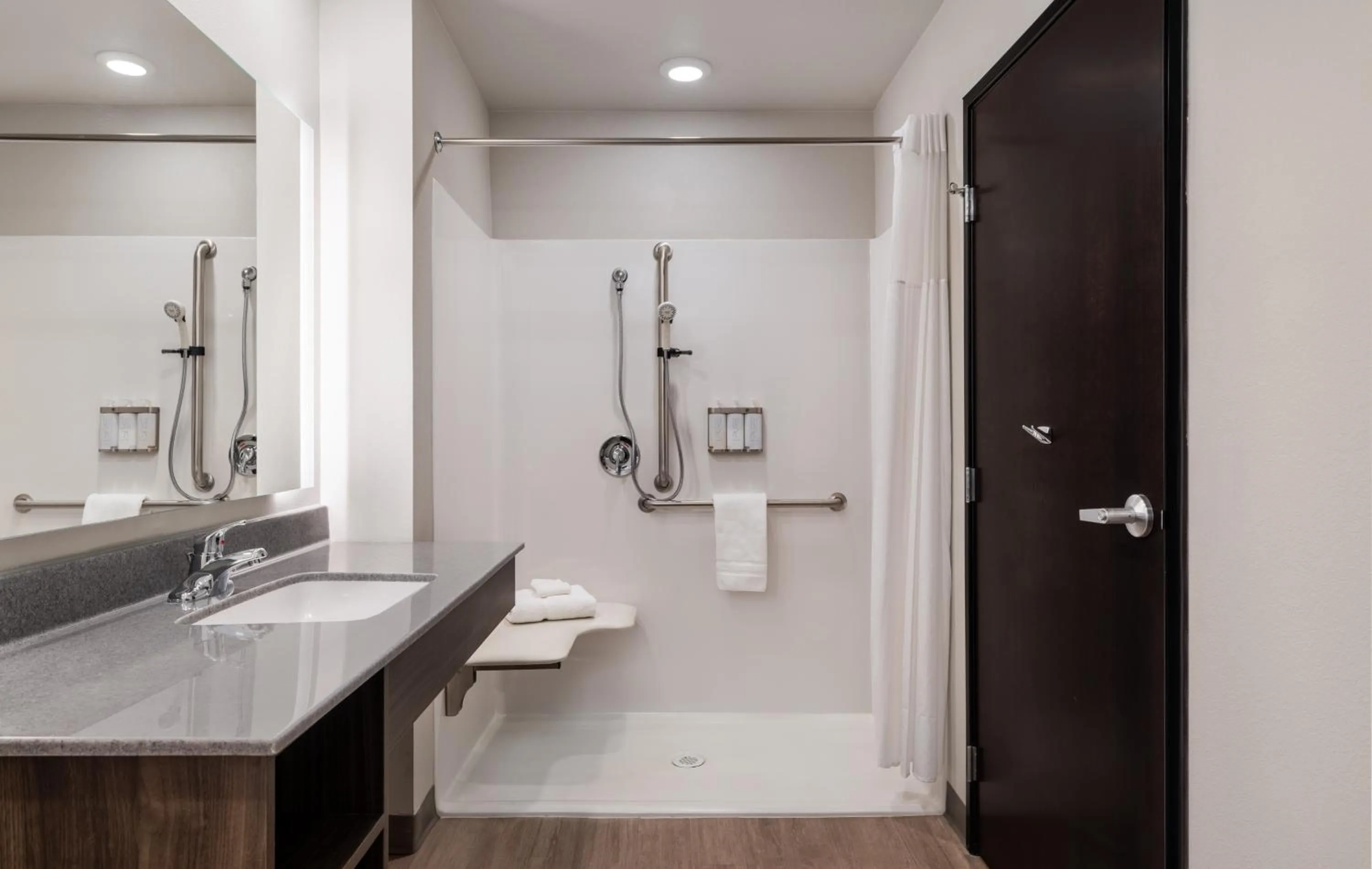 Shower in My Place Hotel-Jonesboro, AR