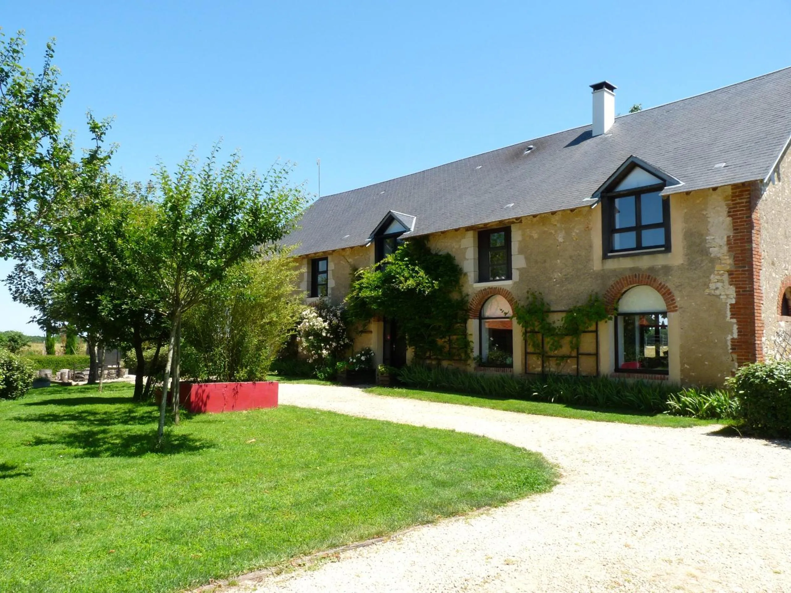 Facade/entrance in La Ligne