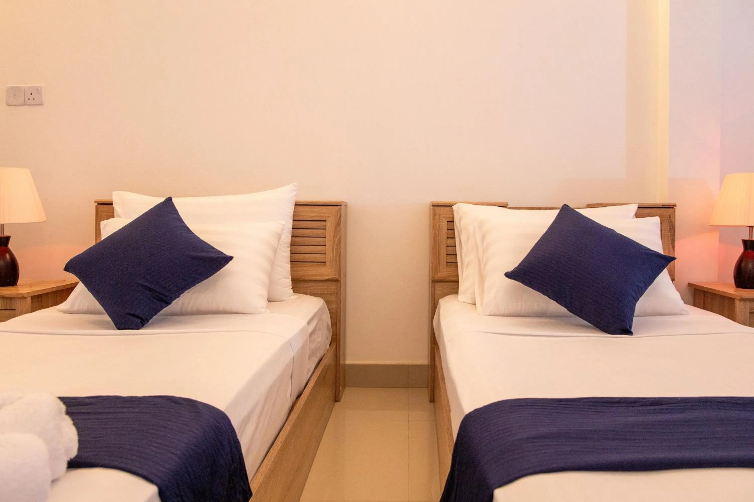 Bedroom, Bed in Biosphere Inn