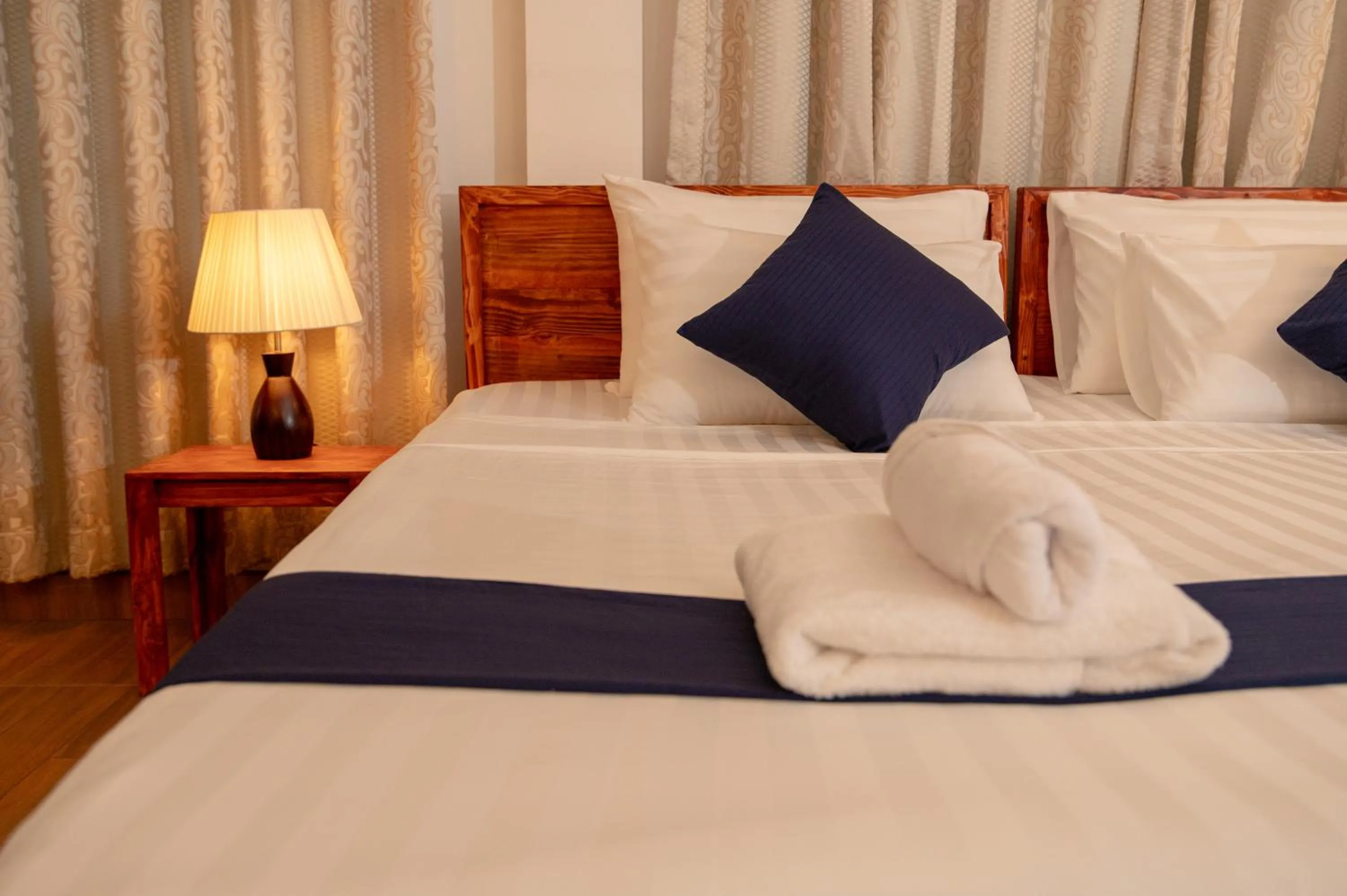 Bedroom, Bed in Biosphere Inn