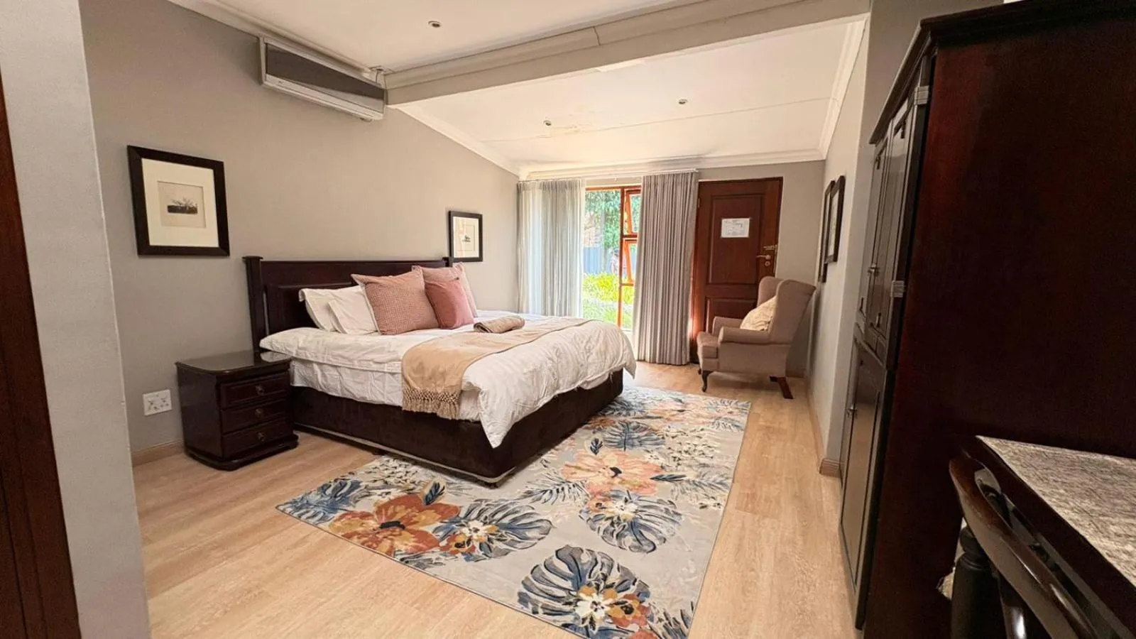 Bed in St Peter's Boutique Guesthouse