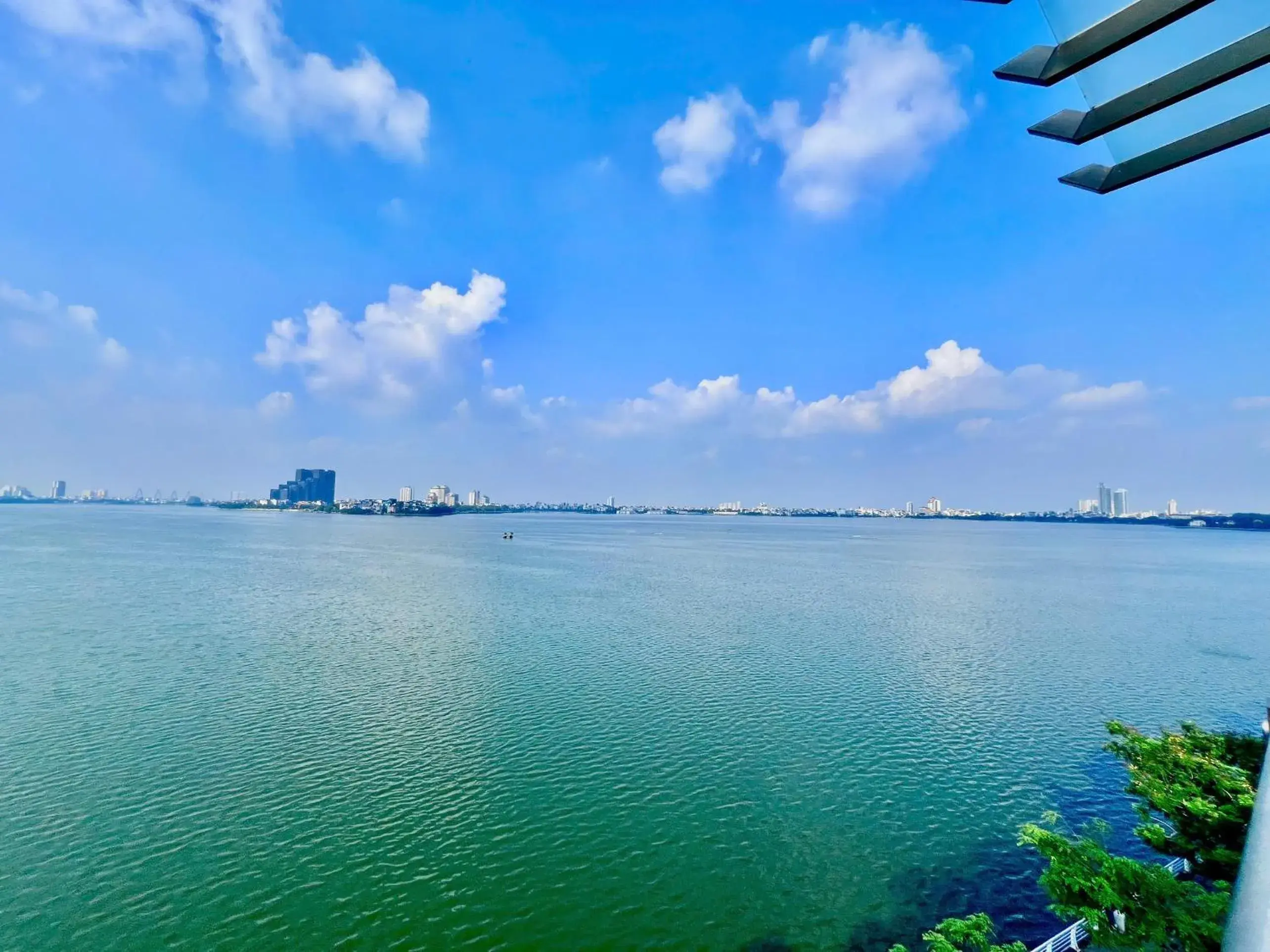 Deluxe Double Room with Balcony in 4U Homestay Deluxe Double Room with Balcony in 4U Homestay