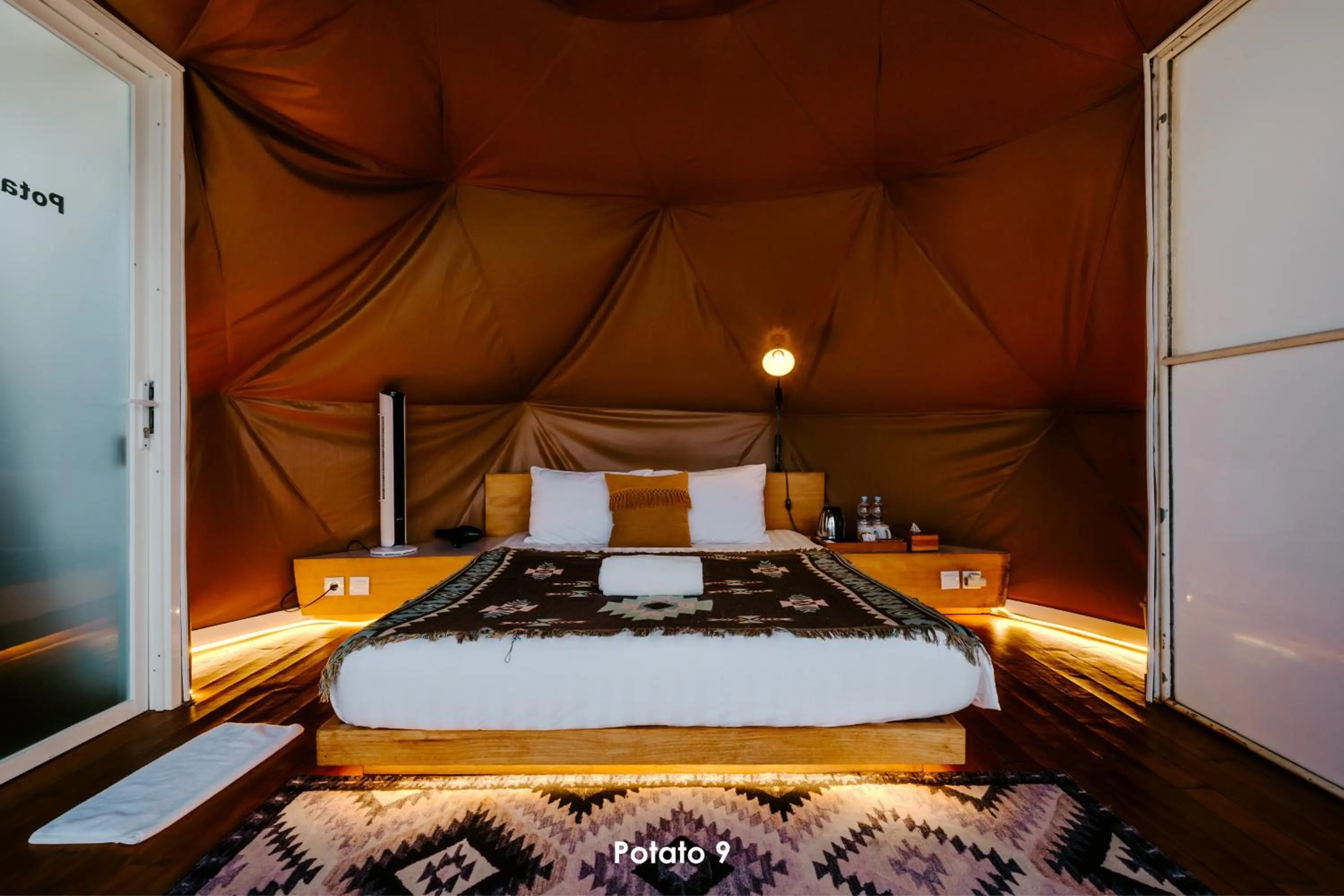 Double Room with Mountain View in Black Lava Camp Kintamani