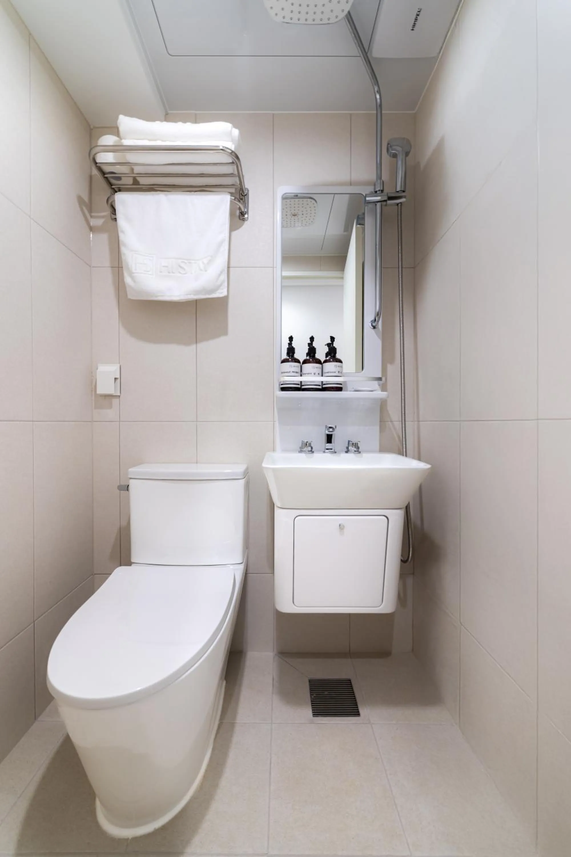 Shower in Hi Stay Jongno