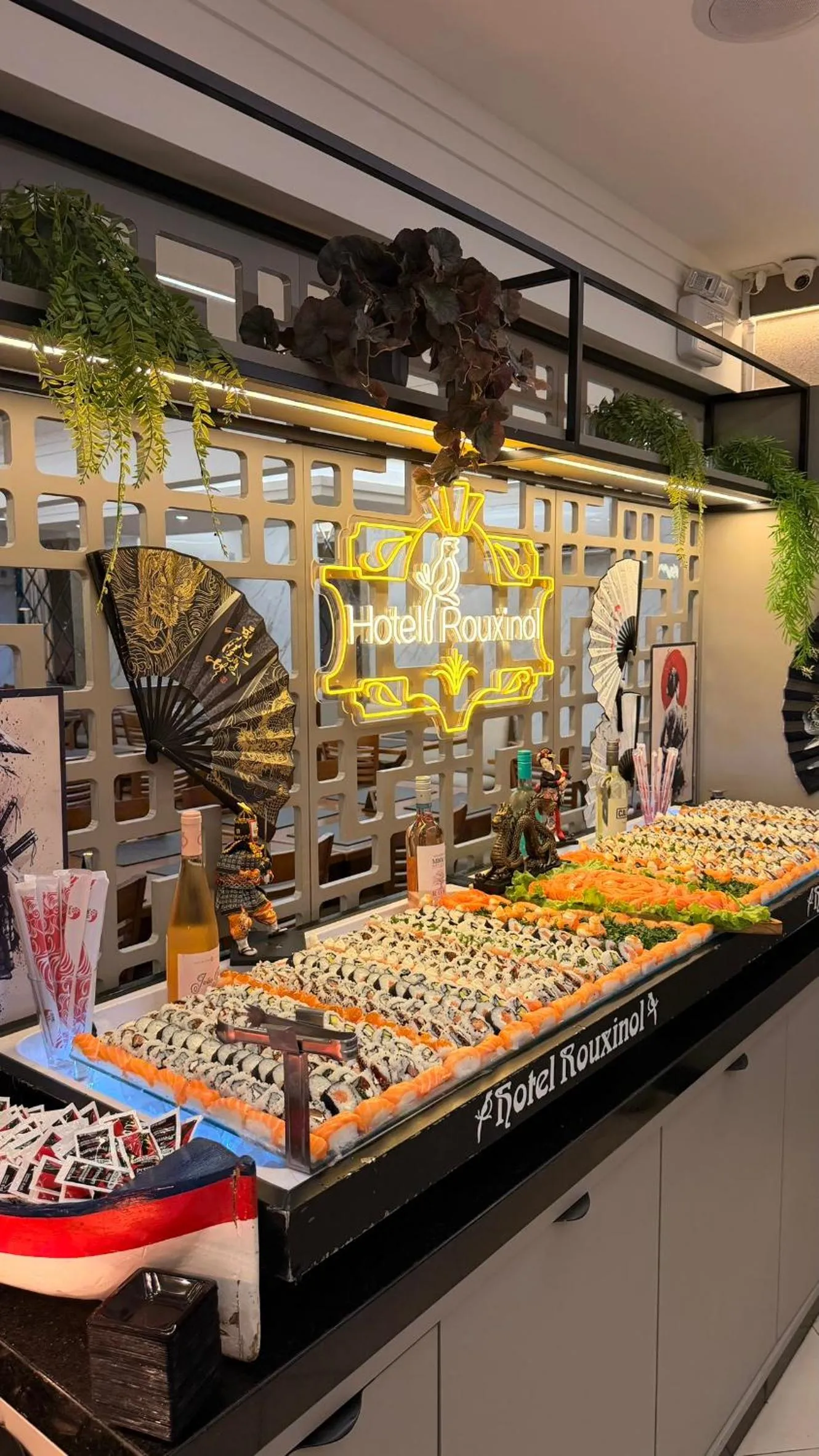 Restaurant/places to eat in Hotel Rouxinol