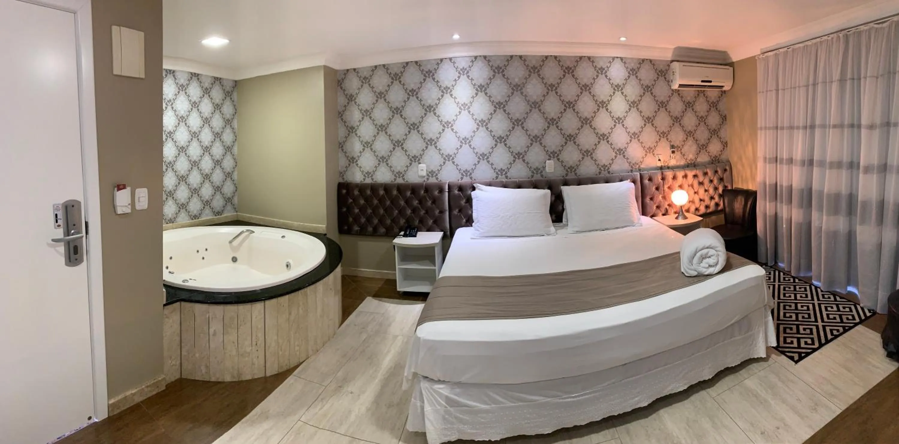 Photo of the whole room, Bed in Hotel Rouxinol