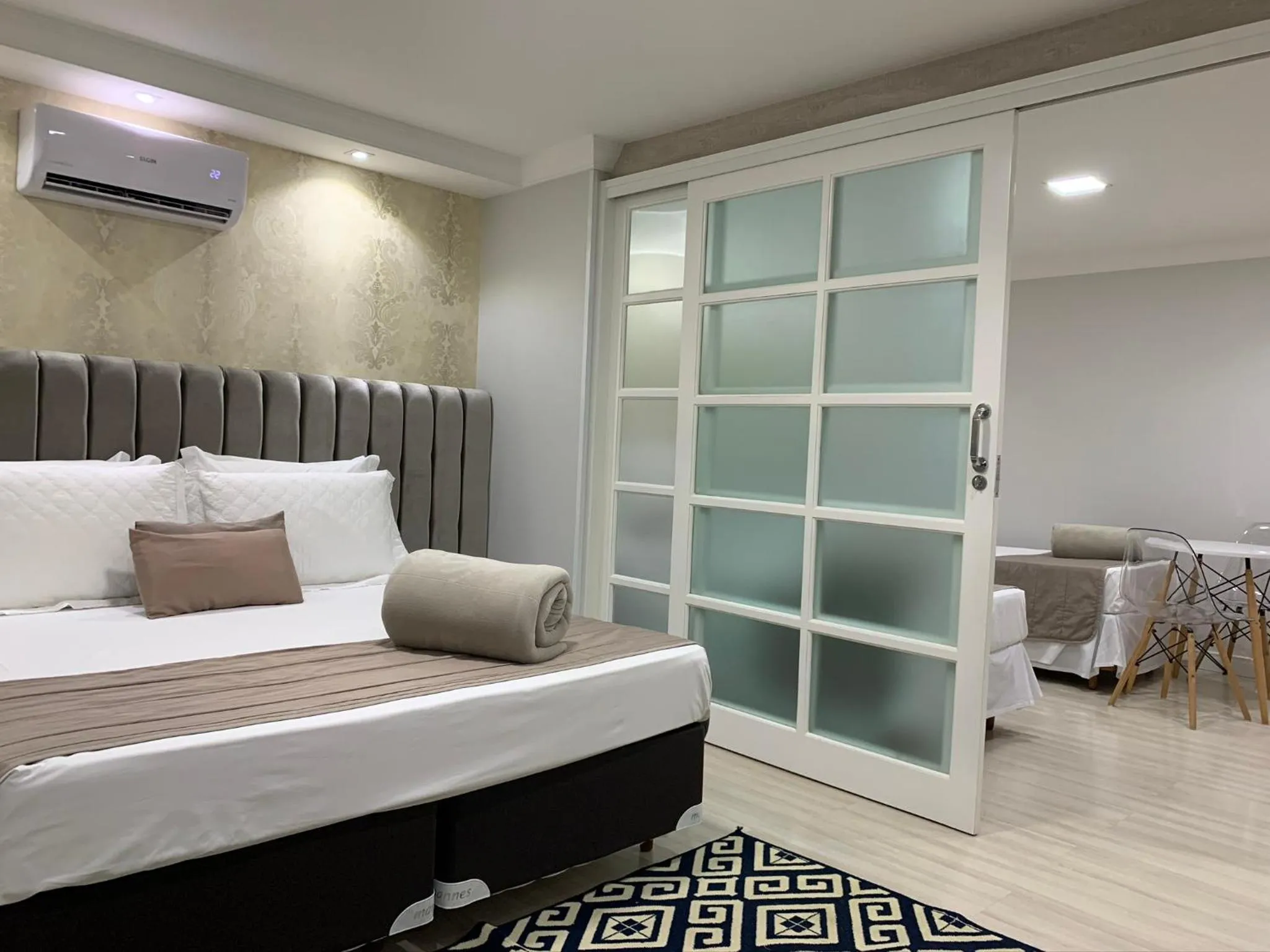 Photo of the whole room, Bed in Hotel Rouxinol