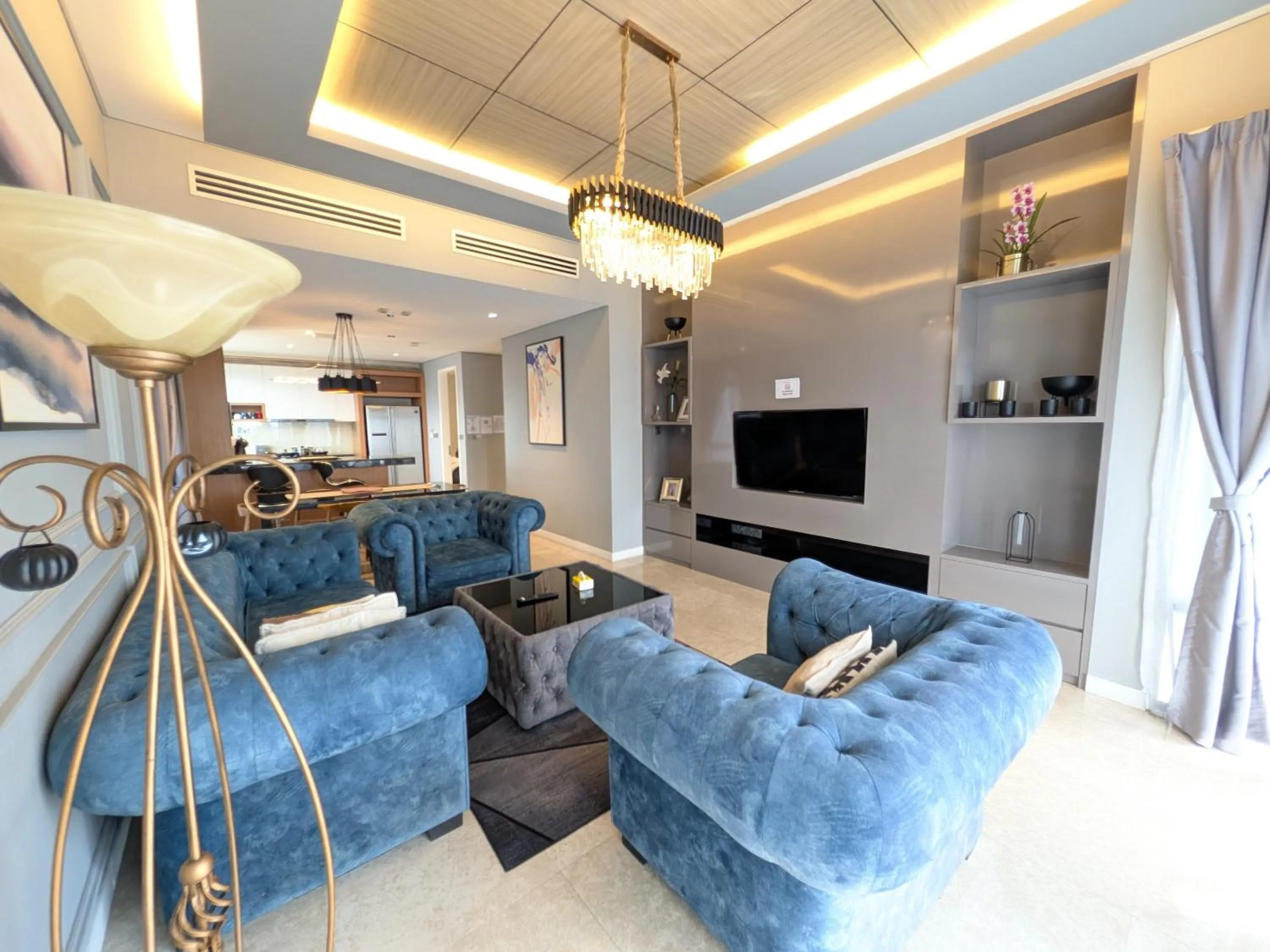 Seating area in Leo Guesthouse at Anggun Residence Suite