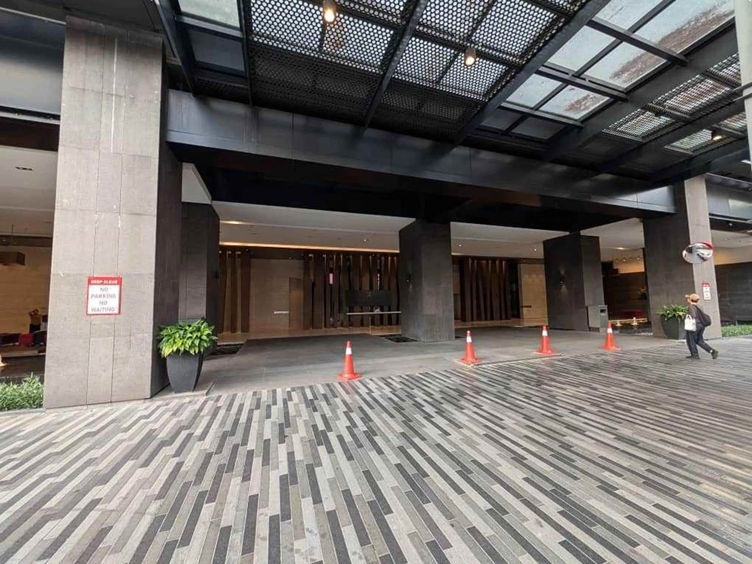 Property building in Leo Guesthouse at Anggun Residence Suite