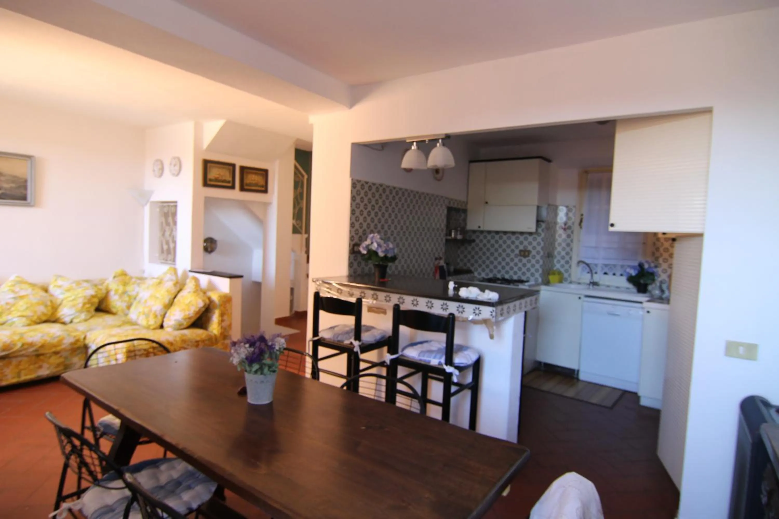 Dining area in Five Lands Pink Cottage