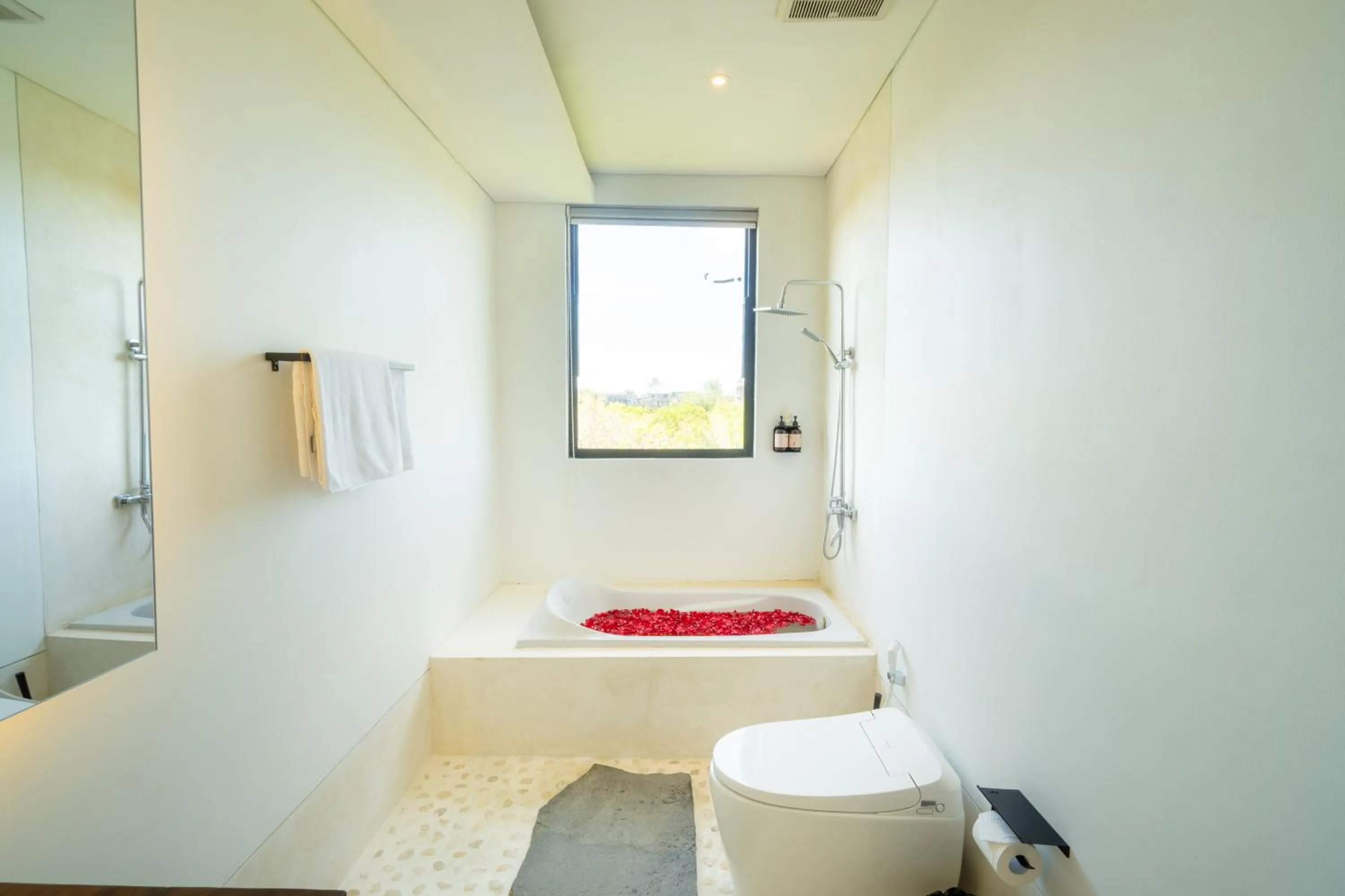 Toilet in Villa Cliffo by Premier Hospitality Asia