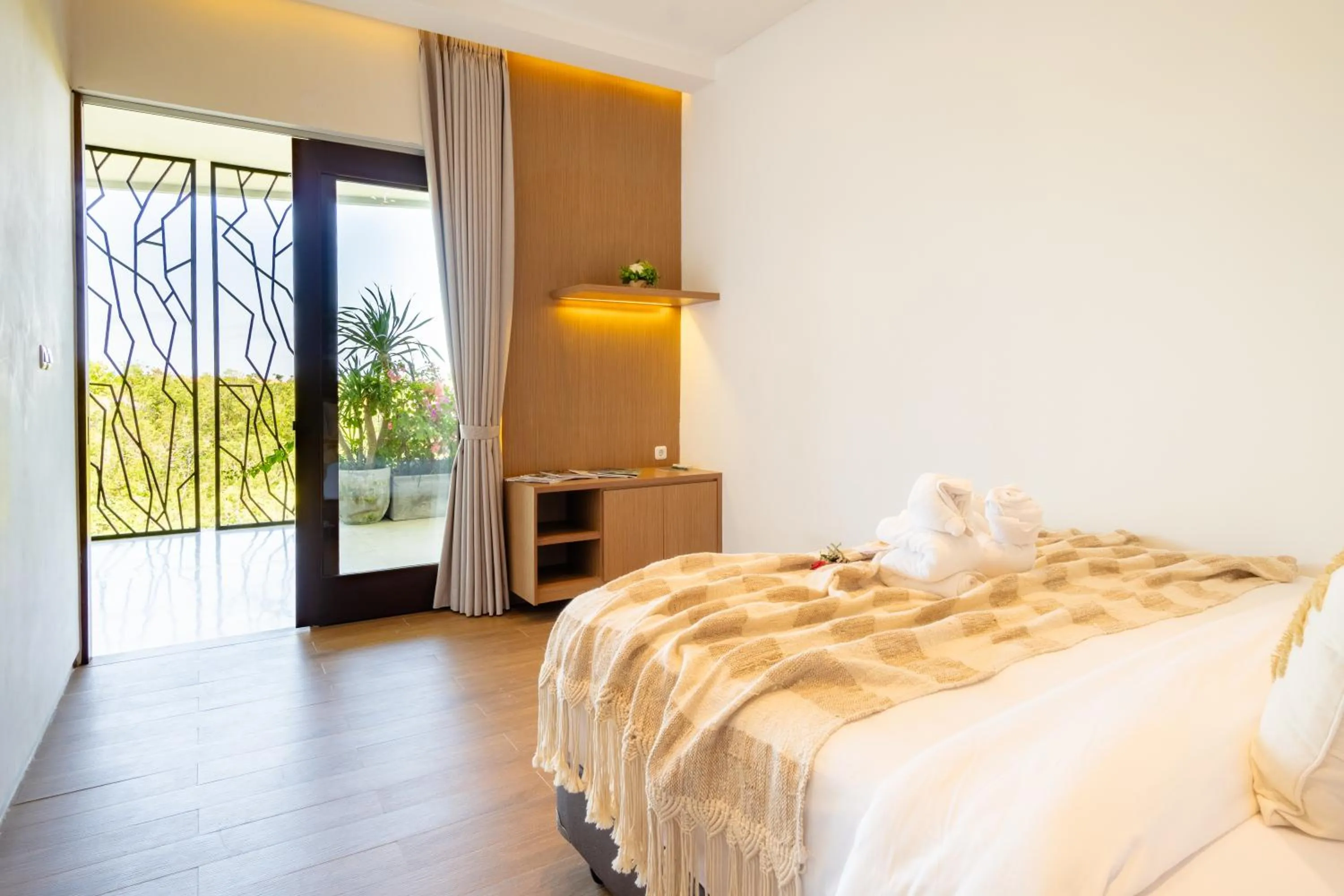 Photo of the whole room, Bed in Villa Cliffo by Premier Hospitality Asia