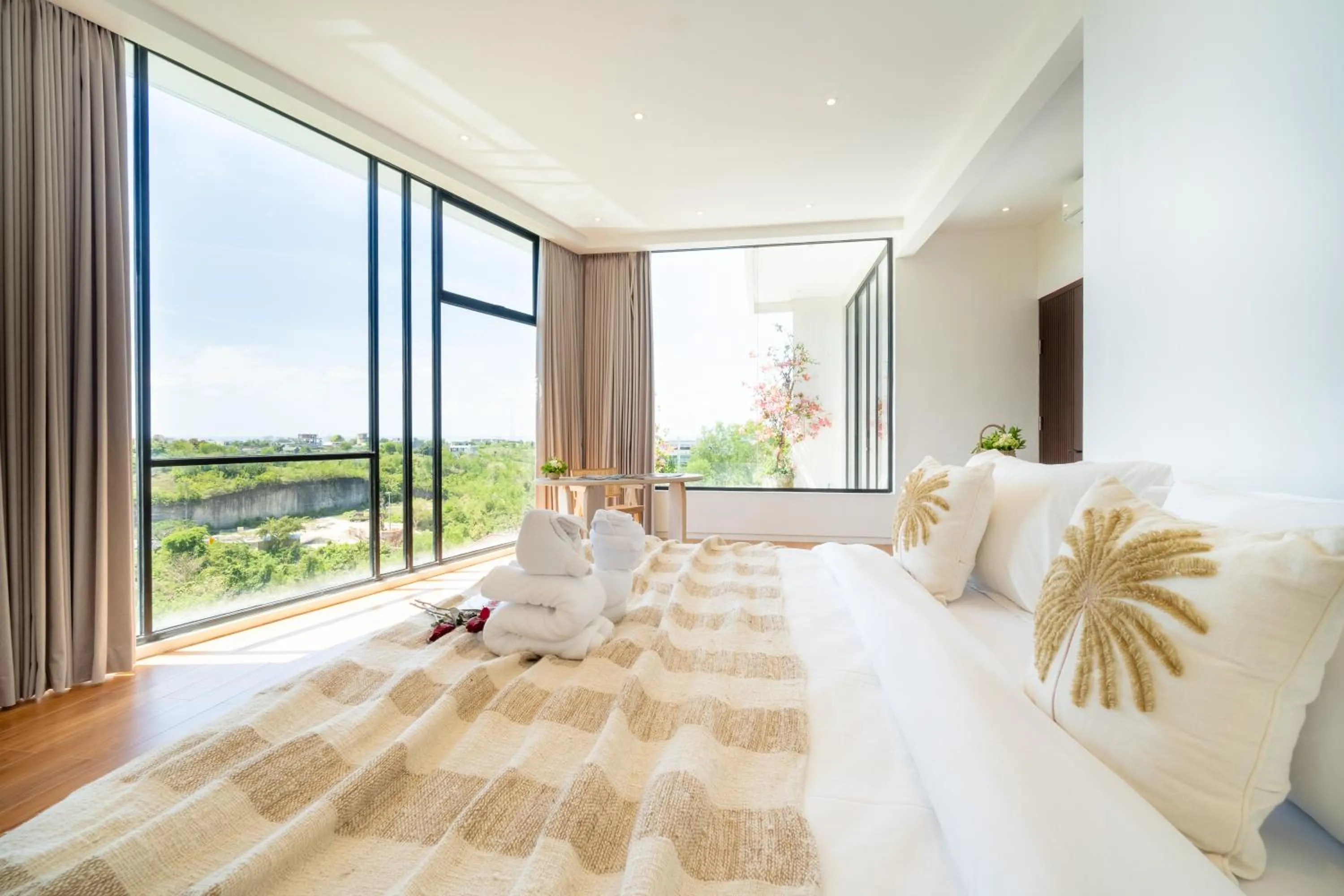 Bed in Villa Cliffo by Premier Hospitality Asia