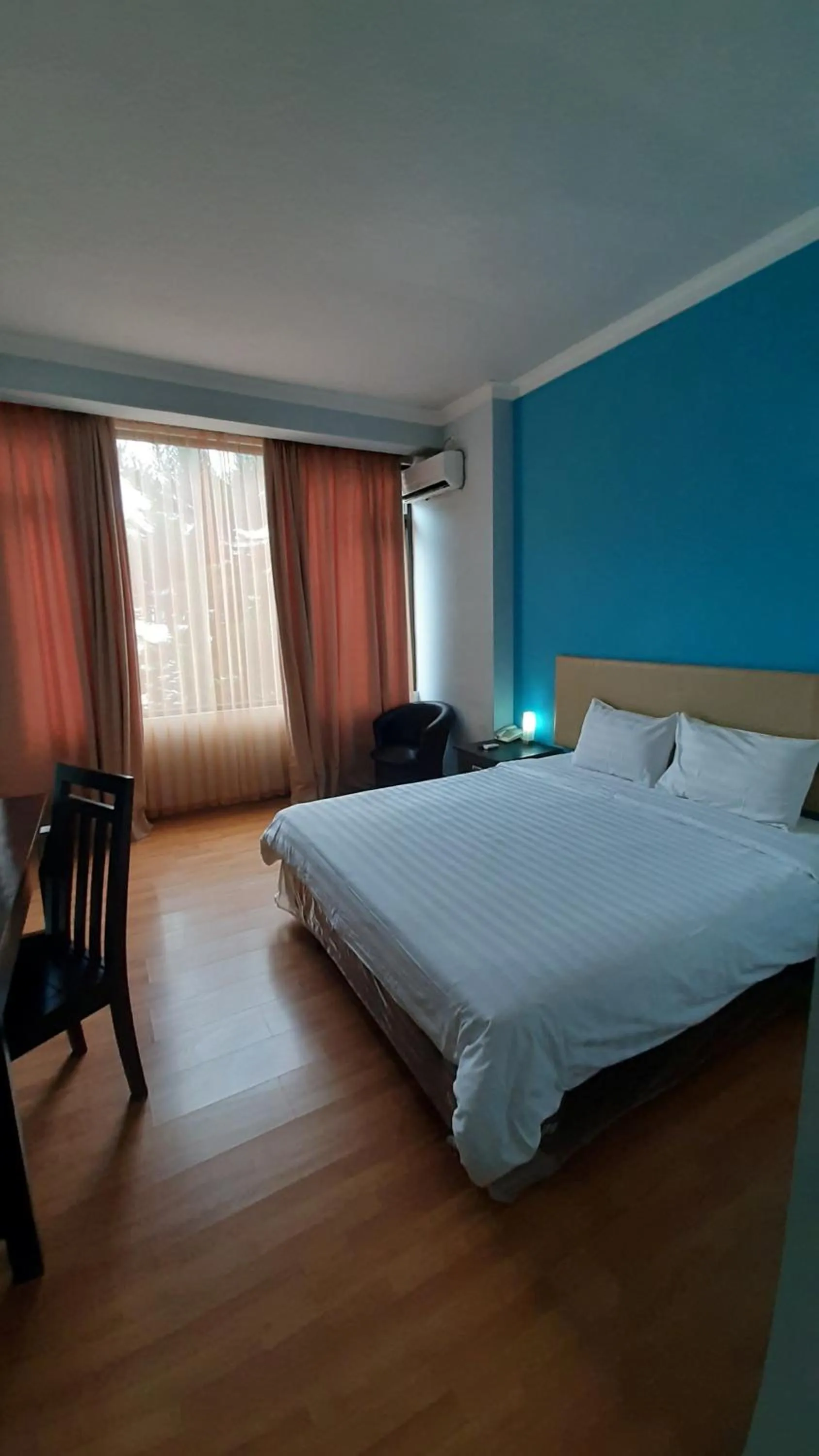 Bedroom, Bed in Hotel Prasasti Pacitan