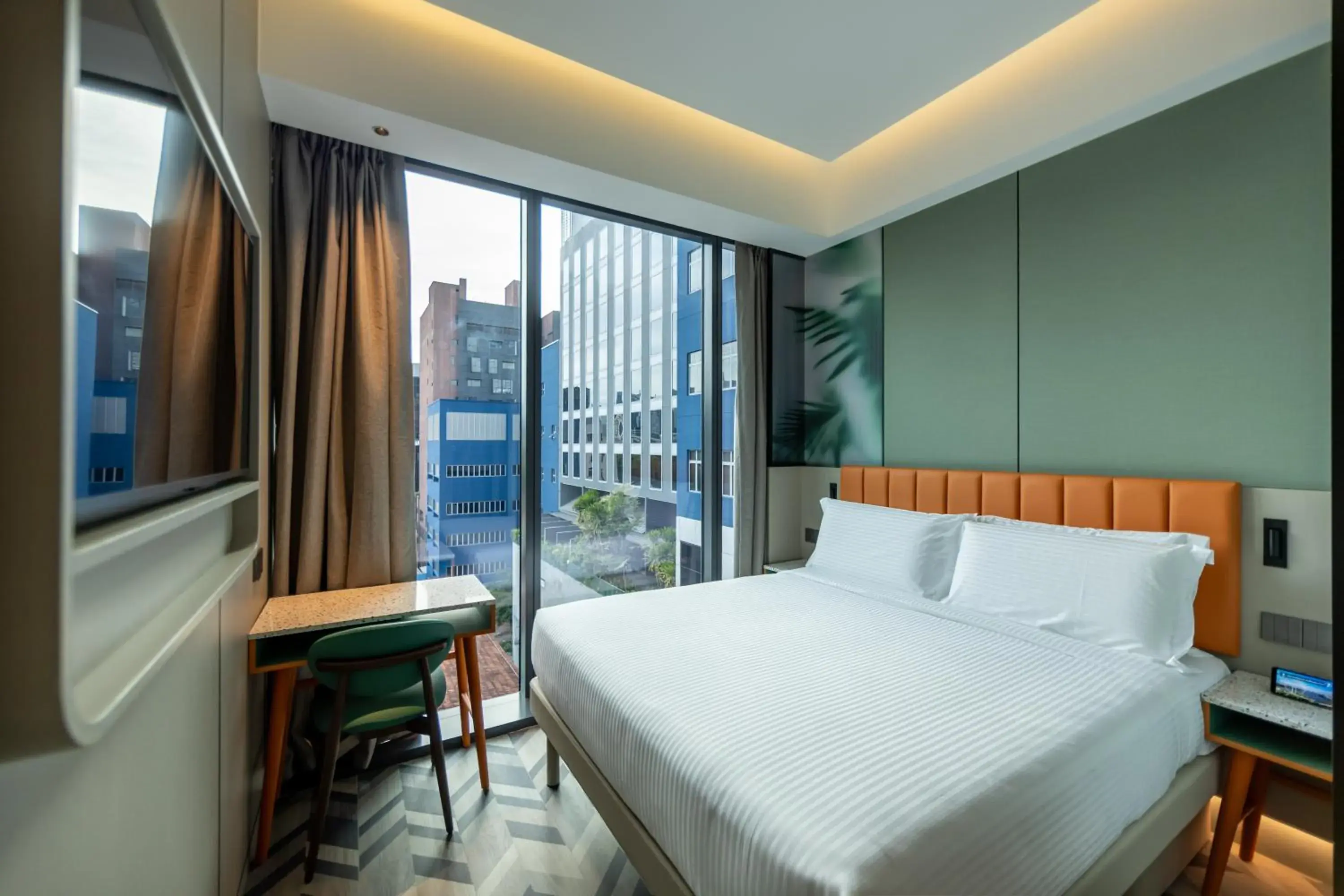 Photo of the whole room, Bed in Hotel Waterloo Singapore - Handwritten Collection Photo of the whole room, Bed in Hotel Waterloo Singapore - Handwritten Collection