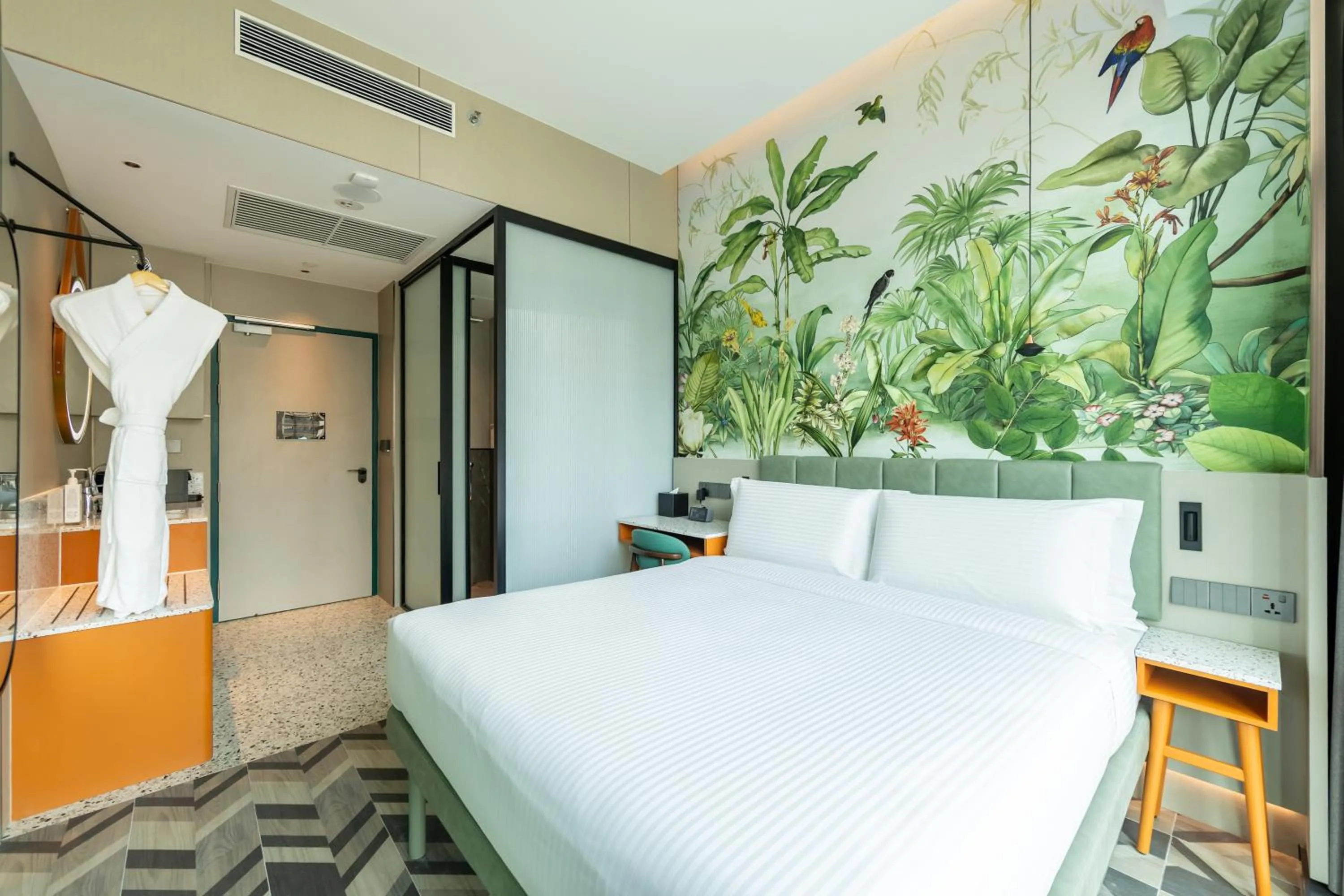 Photo of the whole room, Bed in Hotel Waterloo Singapore - Handwritten Collection