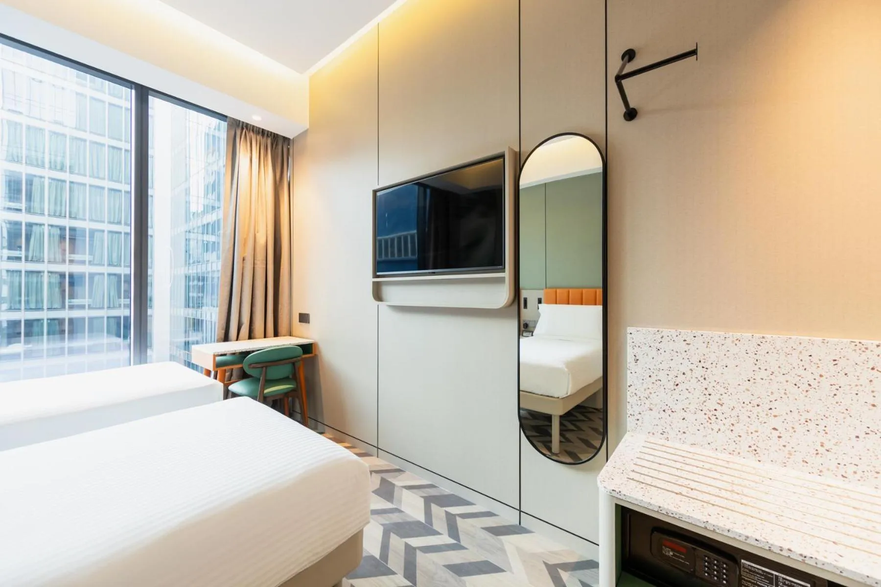 Photo of the whole room, Bed in Hotel Waterloo Singapore - Handwritten Collection