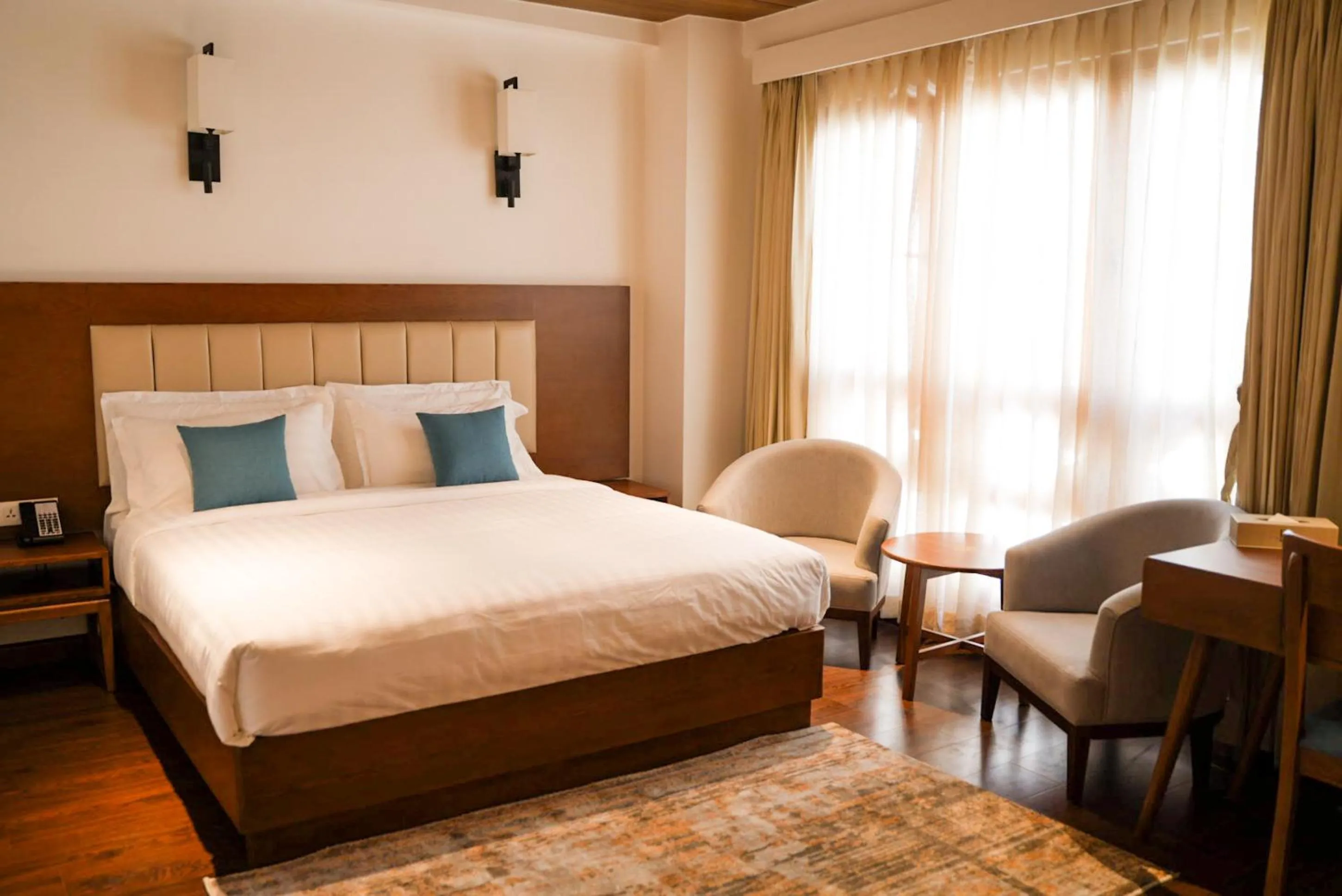 Deluxe Room in The 33rd Executive Suites