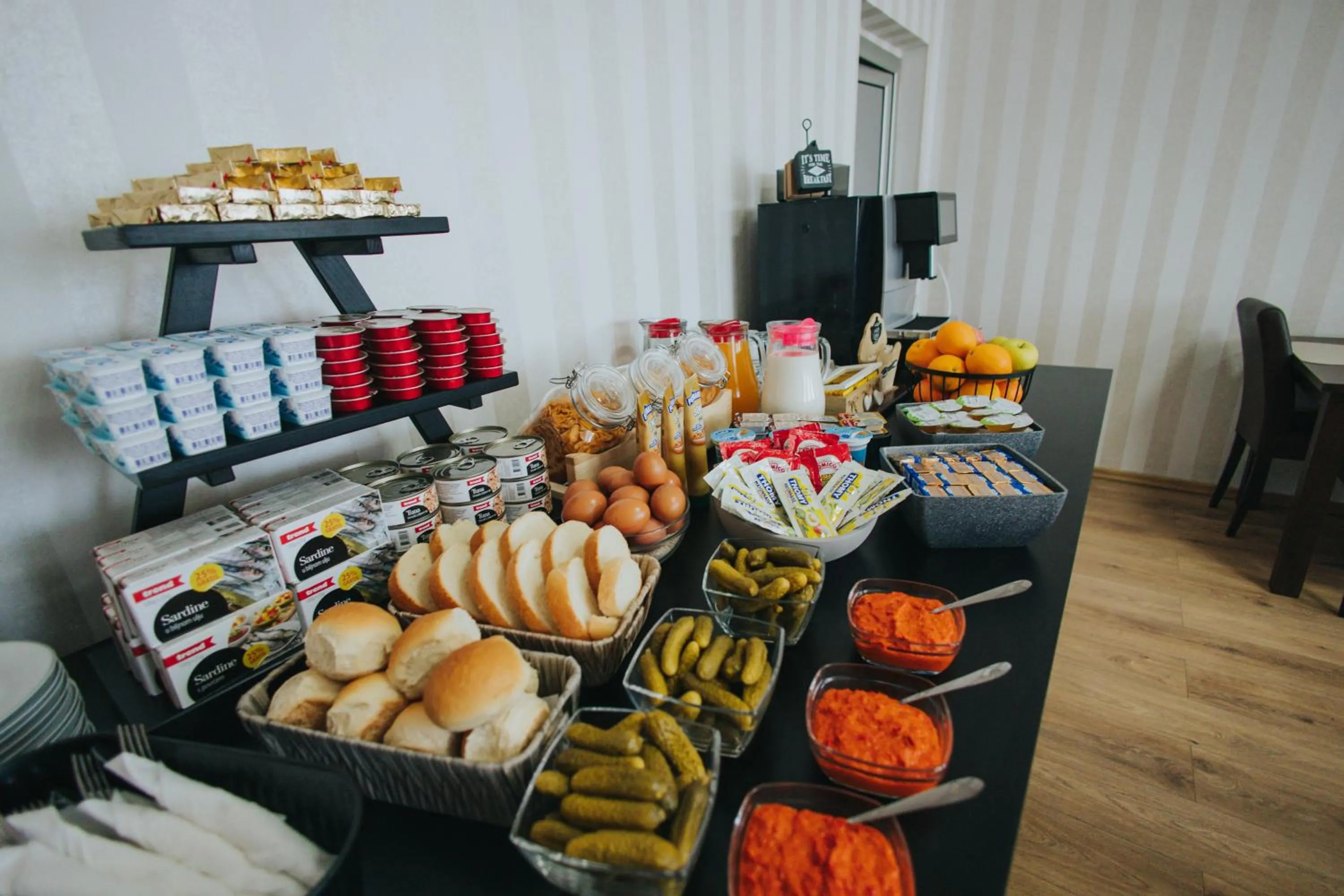 Breakfast in Hotel Brcko Gas Doboj