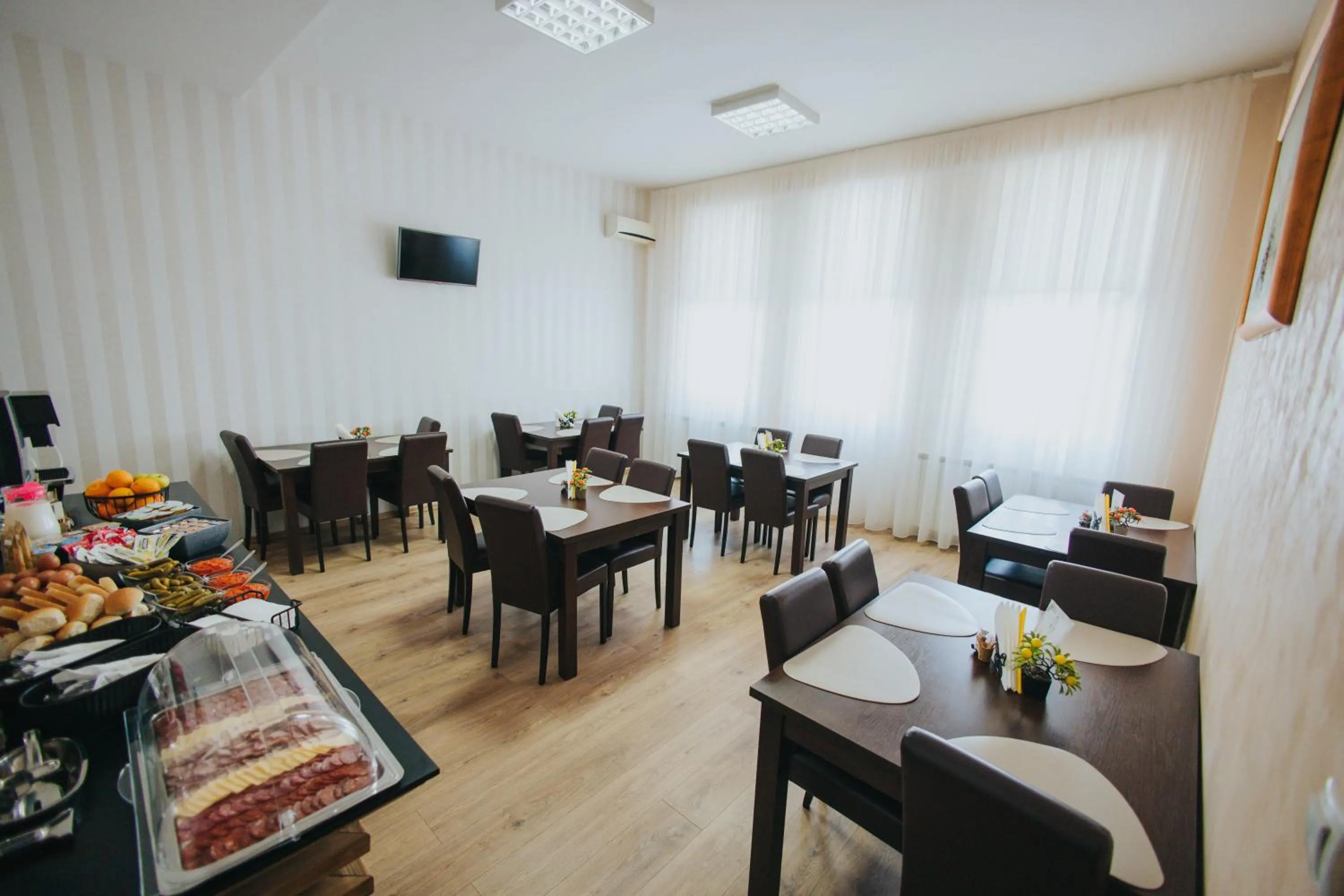 Restaurant/places to eat in Hotel Brcko Gas Doboj