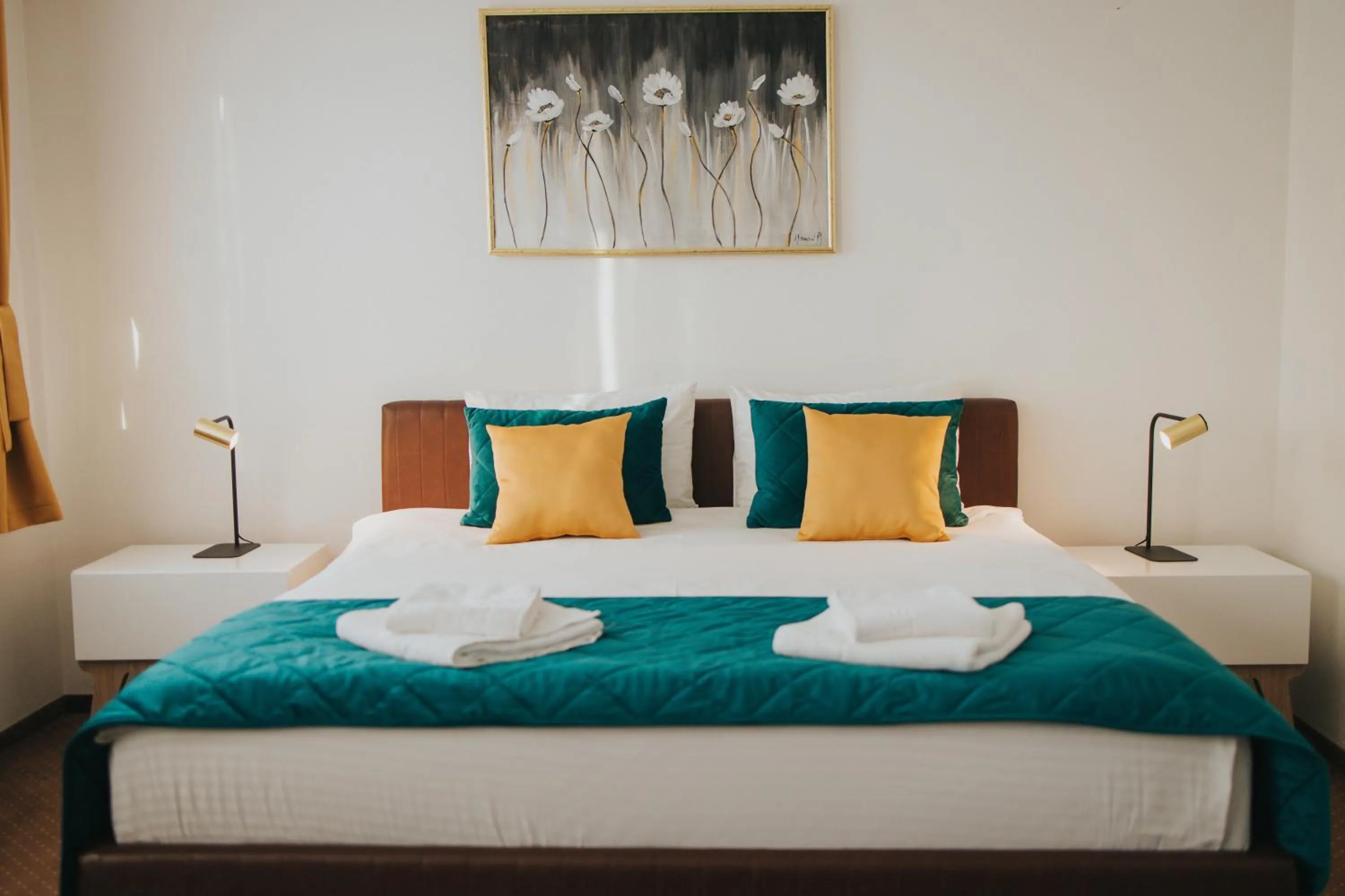 Property building, Bed in Hotel Brcko Gas Doboj