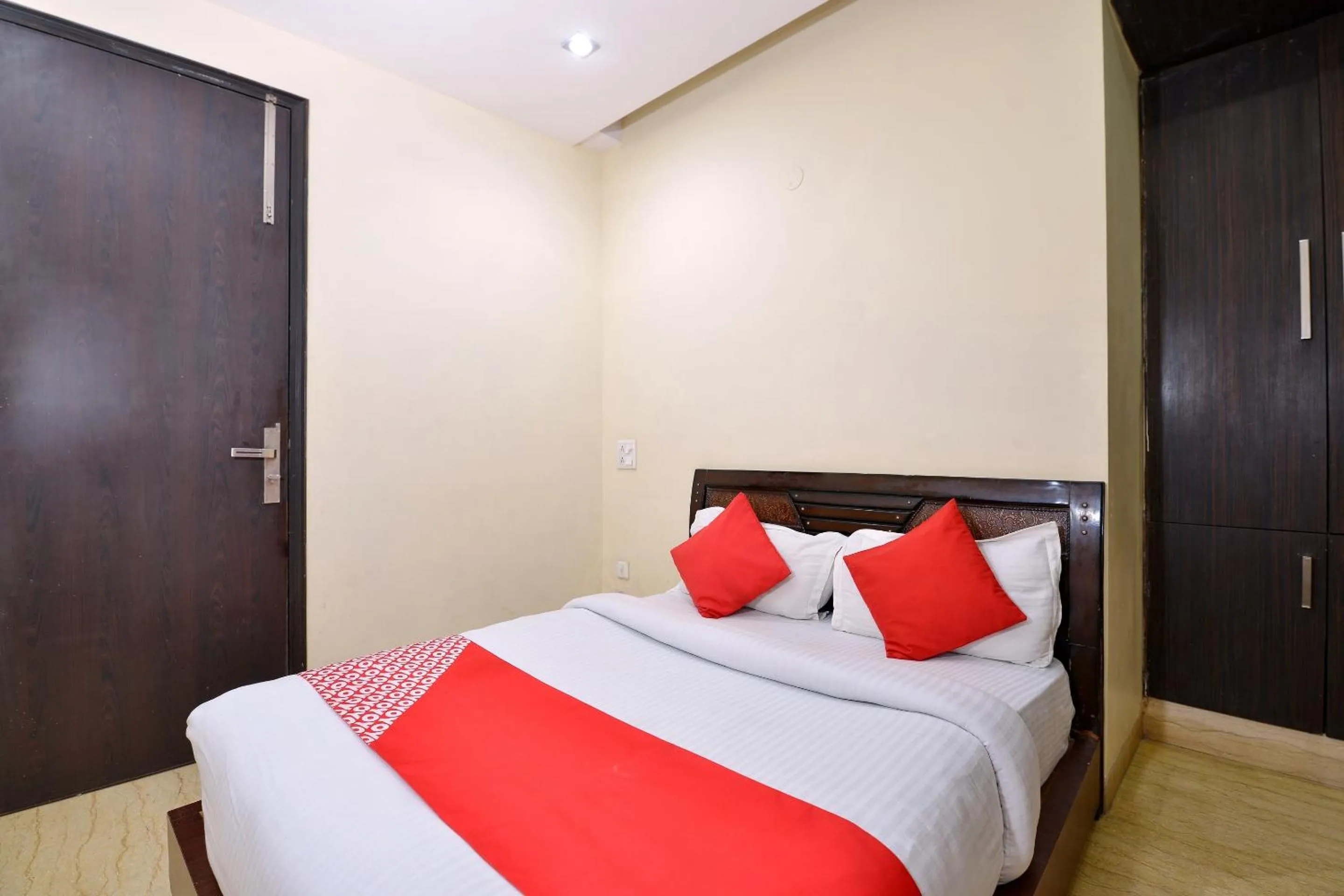 Bedroom, Bed in Super Collection O Lotus Bed & Breakfast