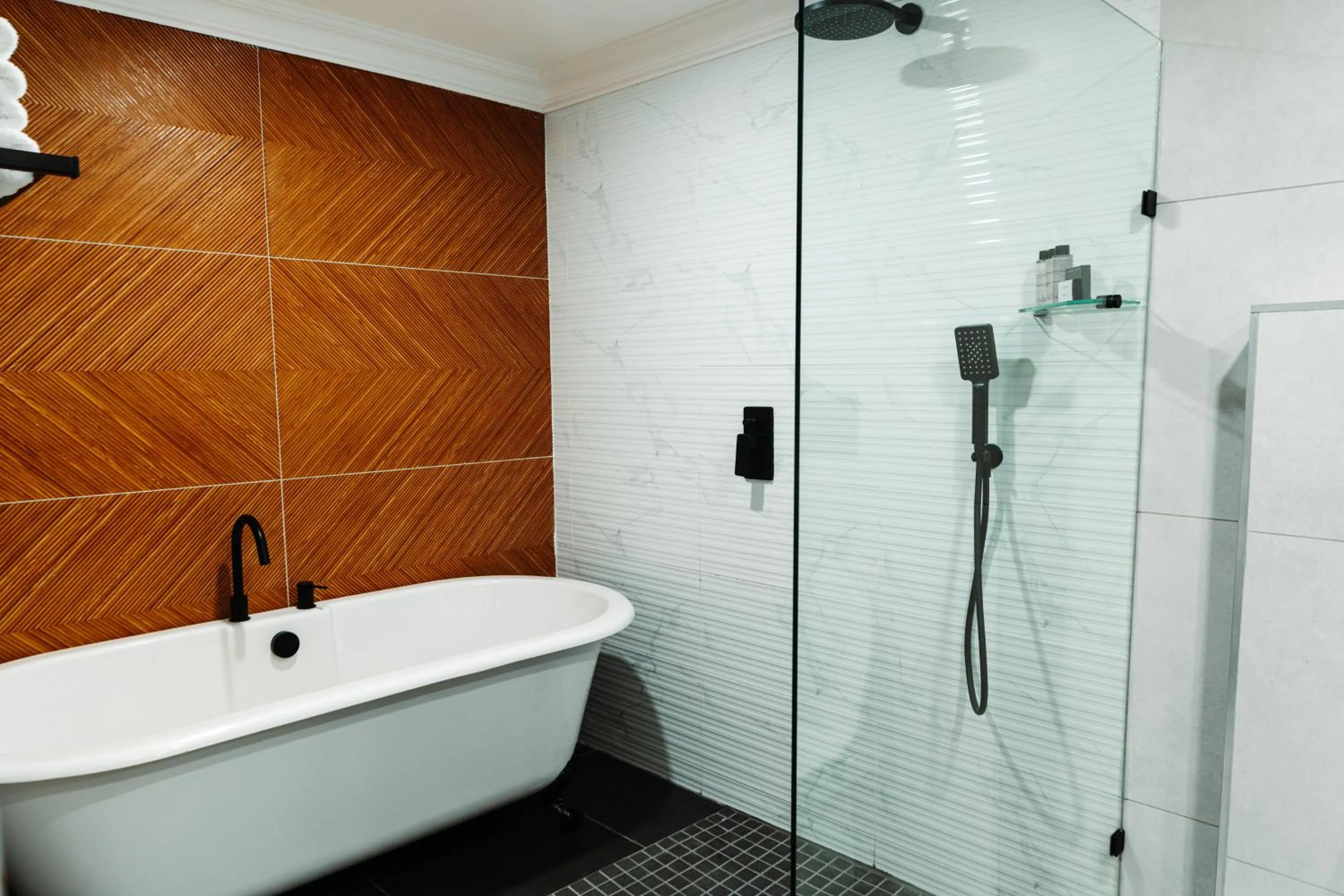 Bath in Emerald Resort & Casino