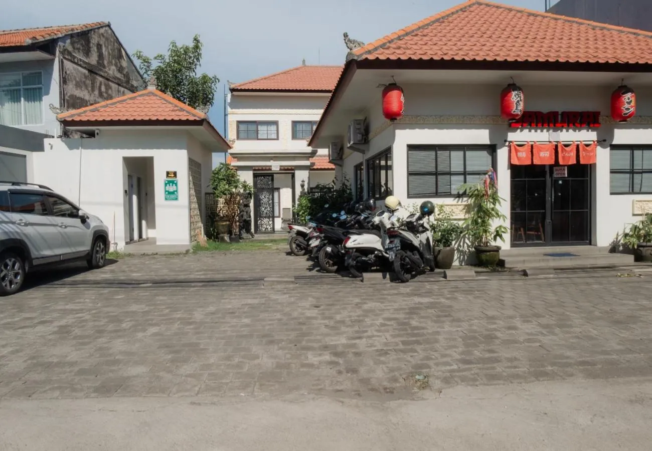 Parking in Samurai Hotel Sanur