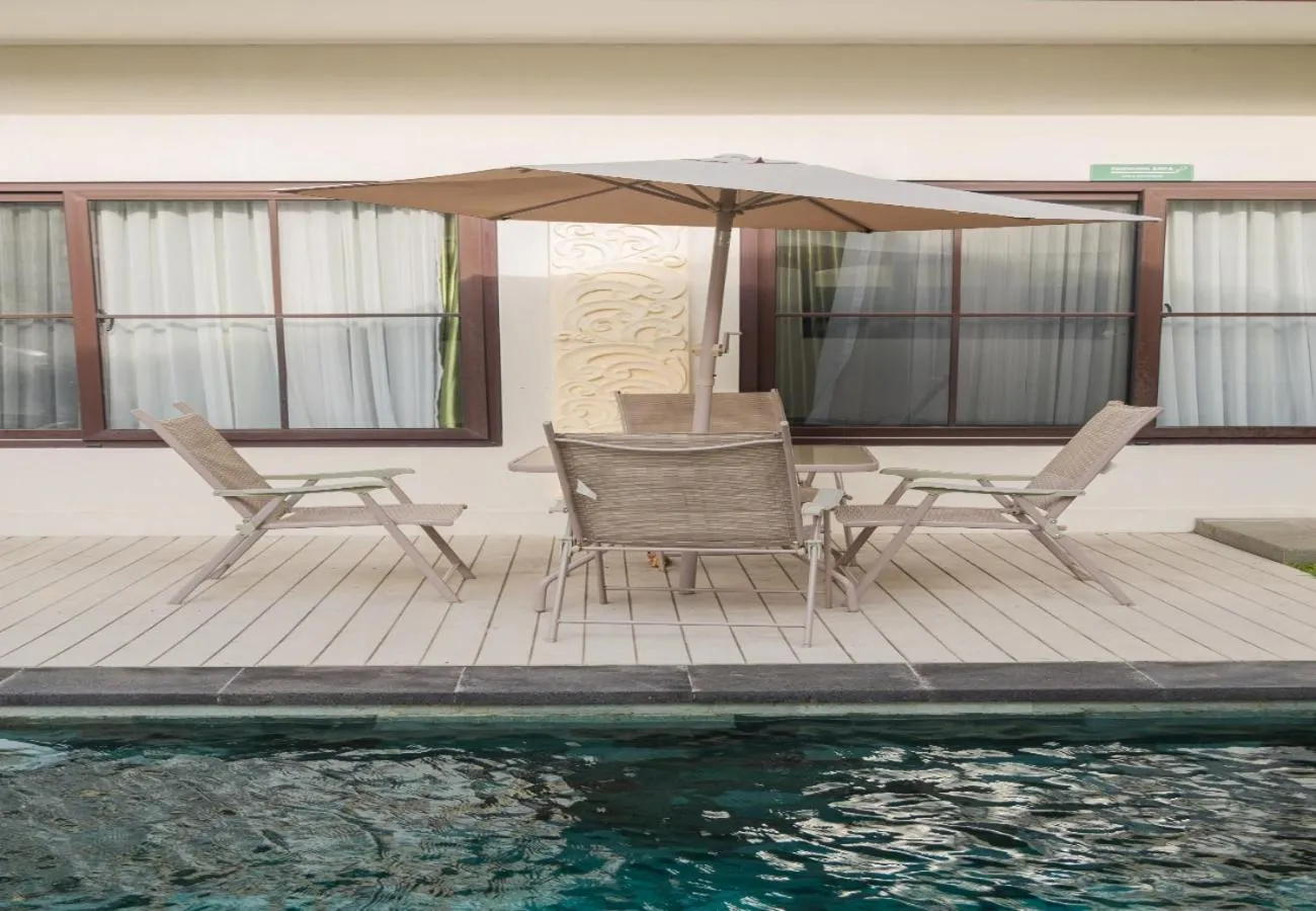 Swimming pool in Samurai Hotel Sanur