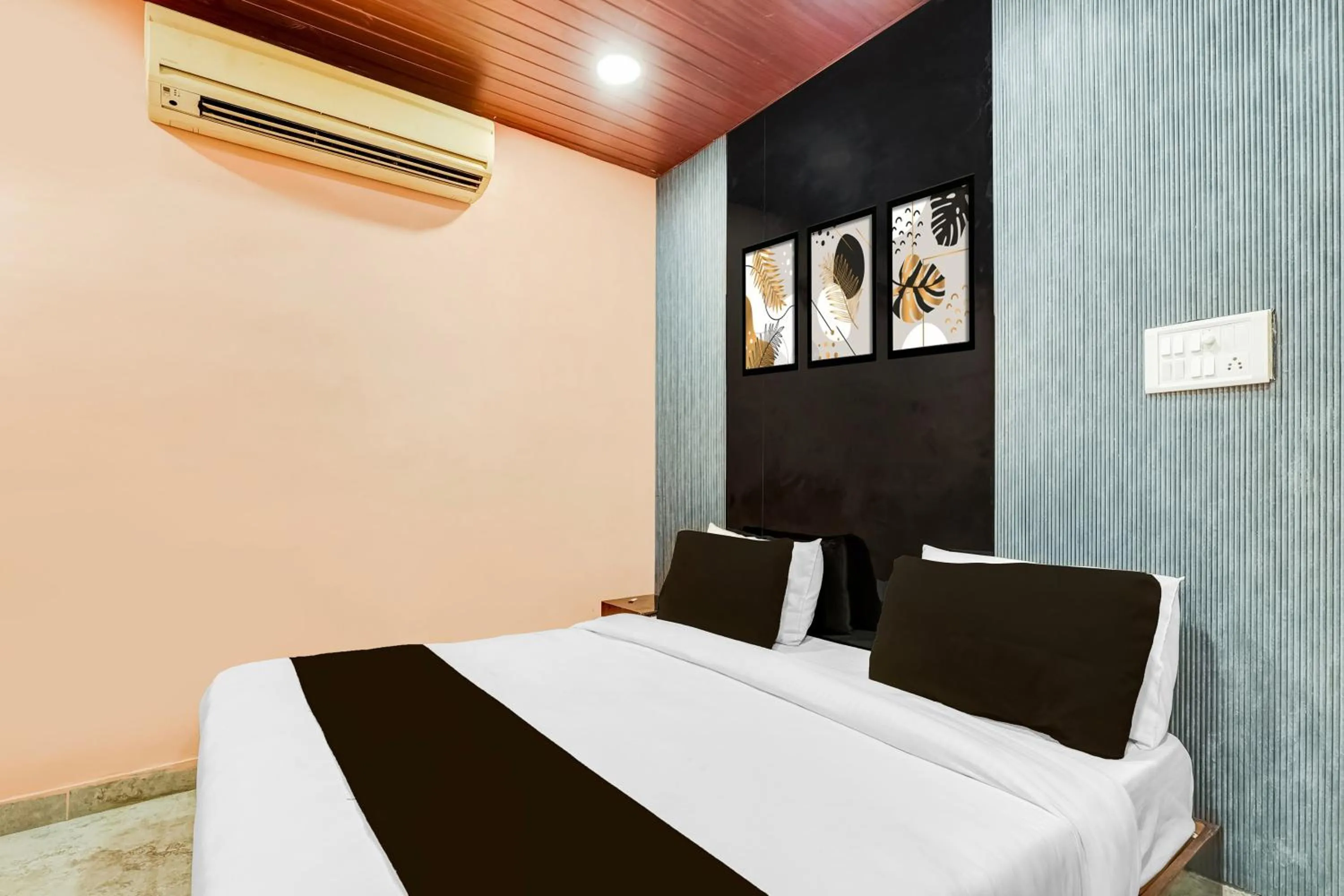 Hotel O Kashish Residency