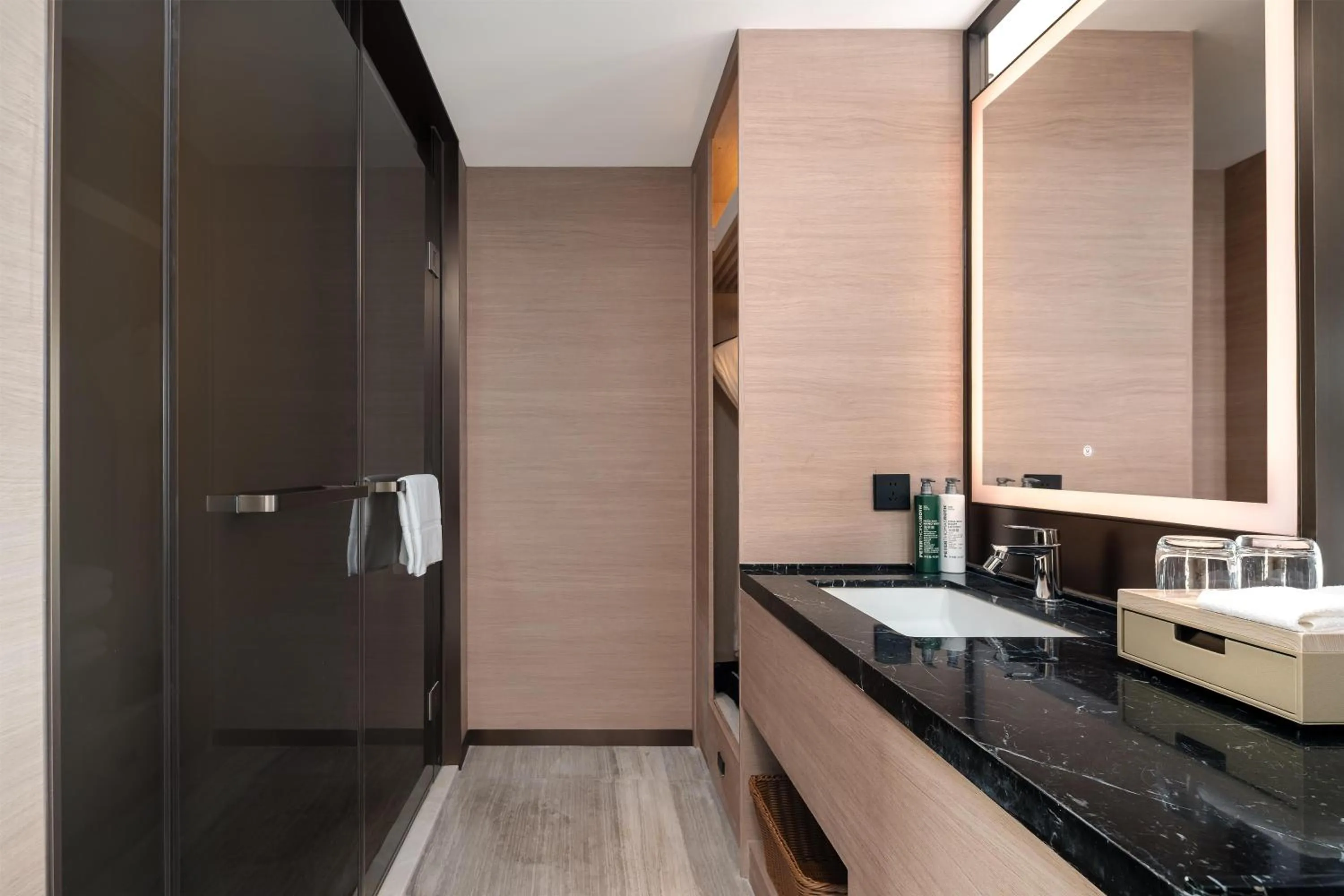 Bathroom in Hilton Garden Inn Zhoushan Mount Putuo