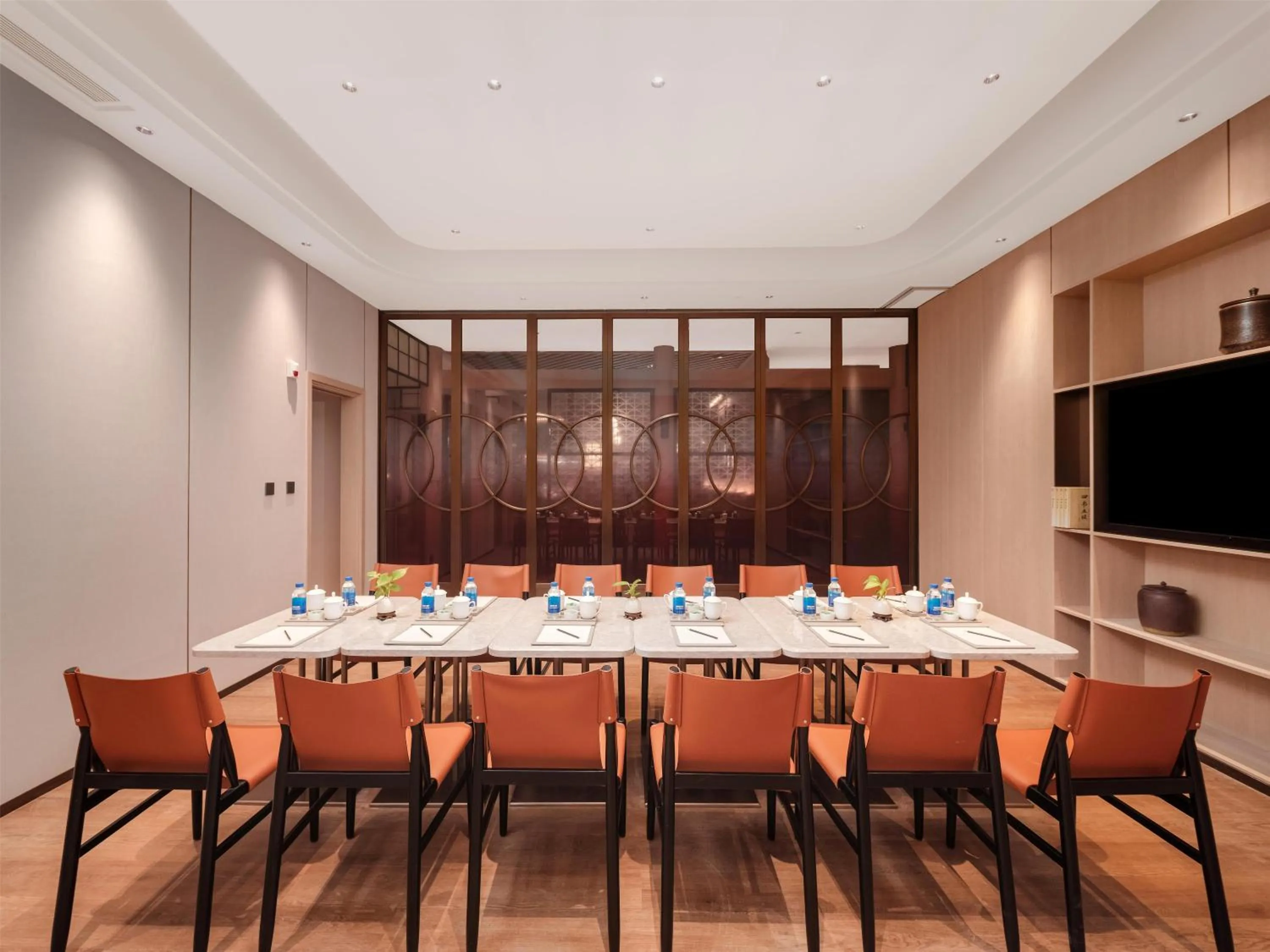 Meeting/conference room in Hilton Garden Inn Zhoushan Mount Putuo