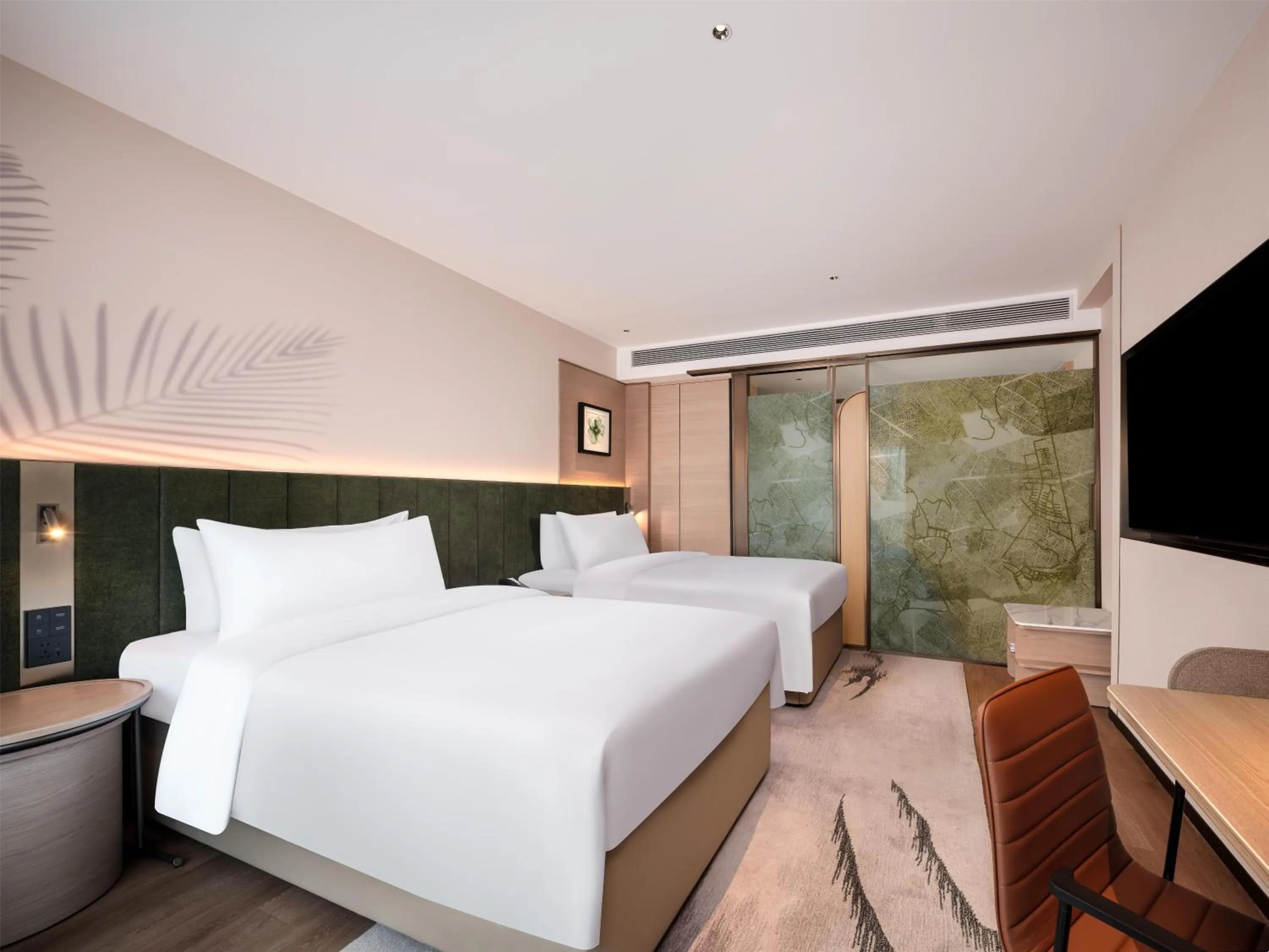 Bed in Hilton Garden Inn Zhoushan Mount Putuo